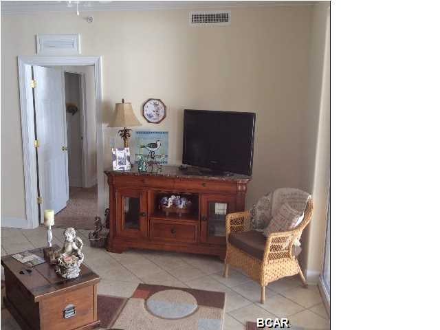 Tropic Winds - Residential