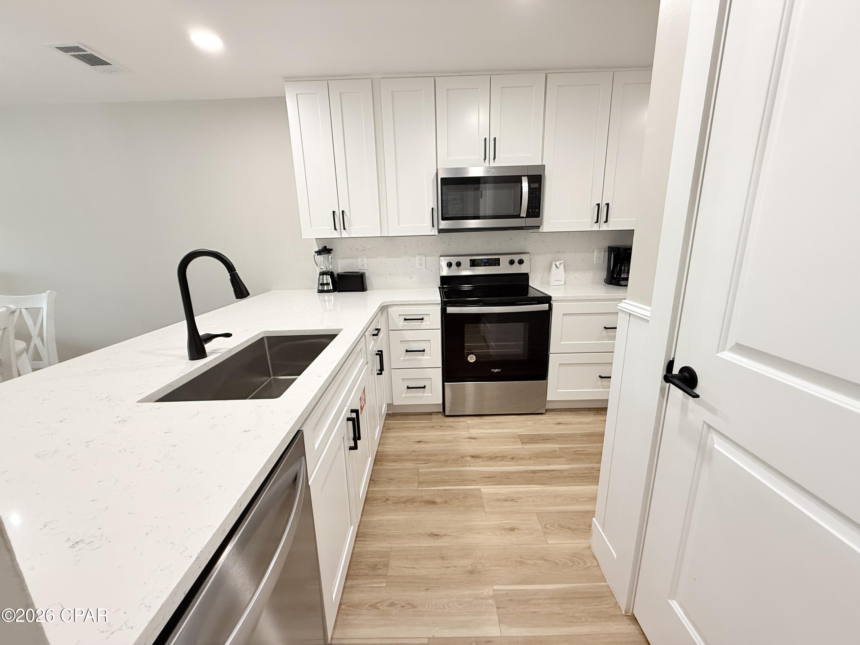 [No Recorded Subdiv] - Residential Lease