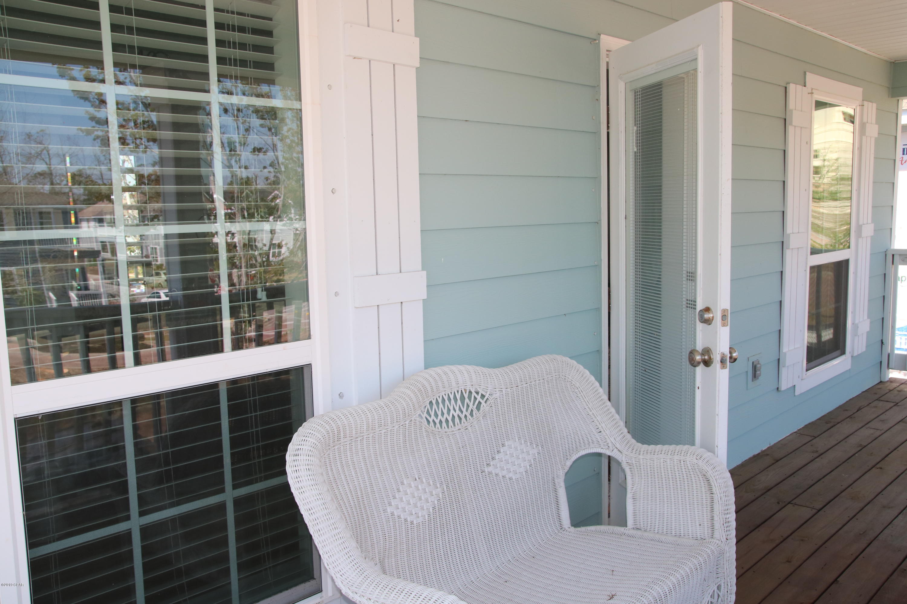 Magnolia Bay Club - Residential