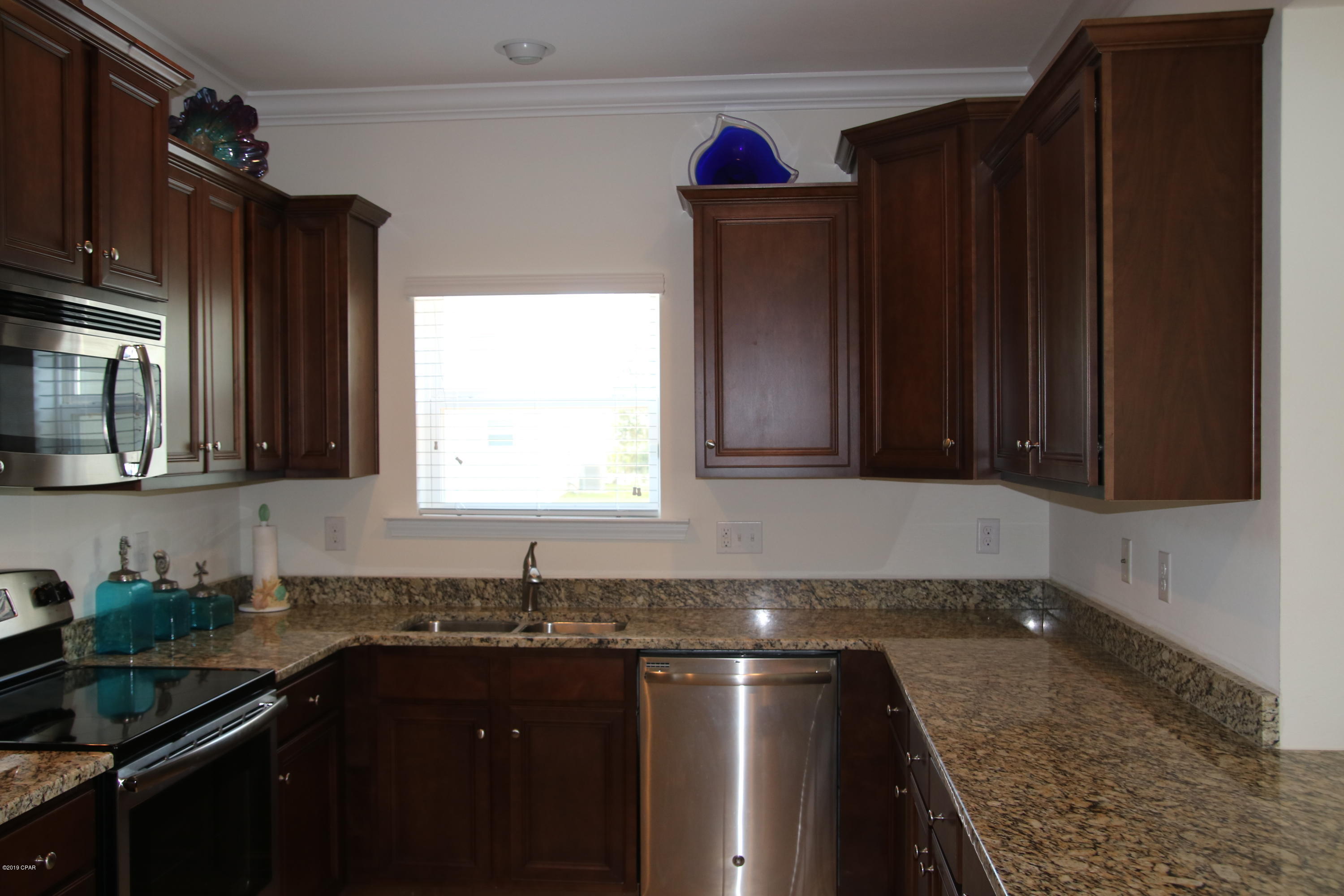 Magnolia Bay Club - Residential