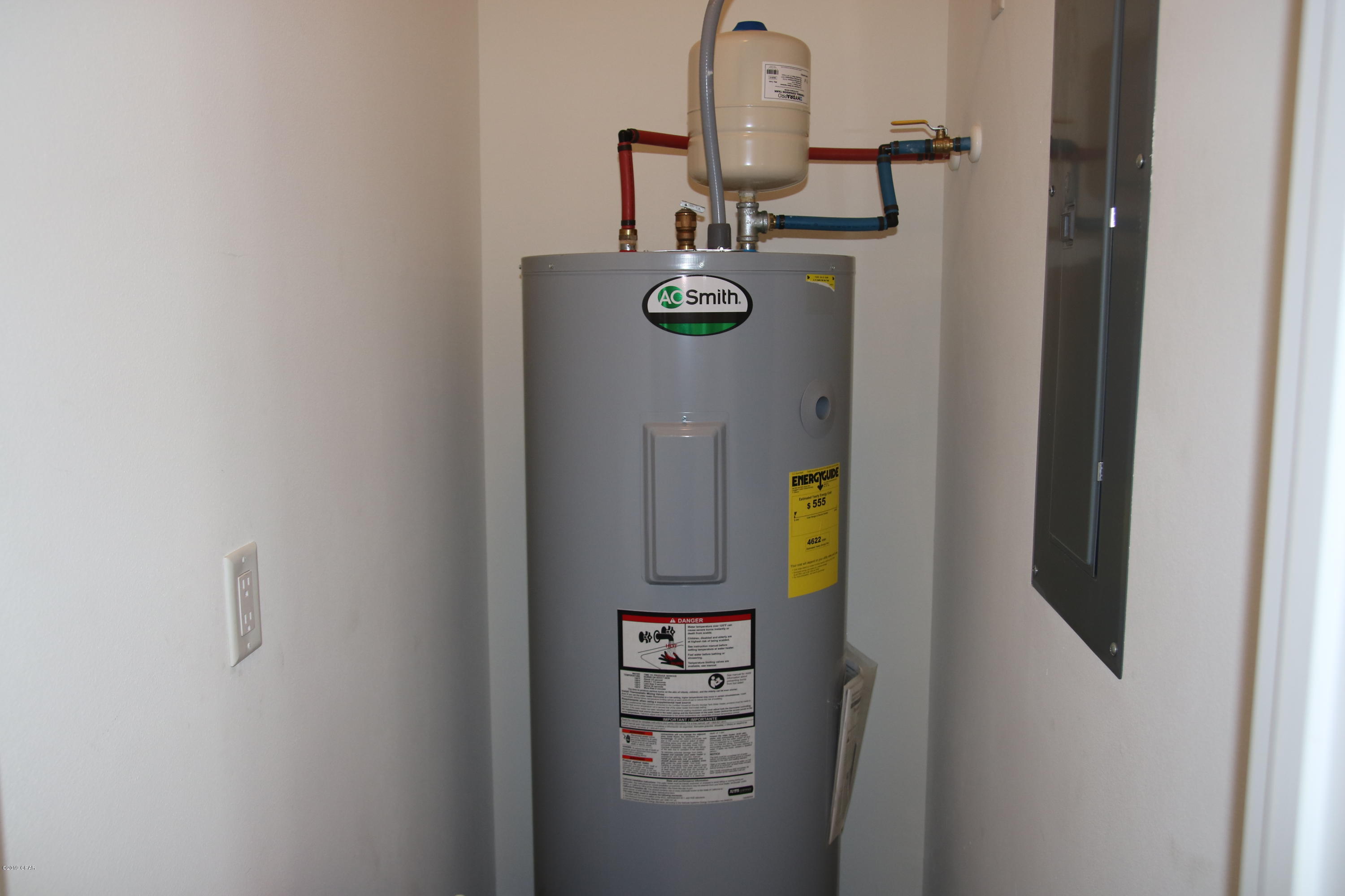 Magnolia Bay Club - Residential