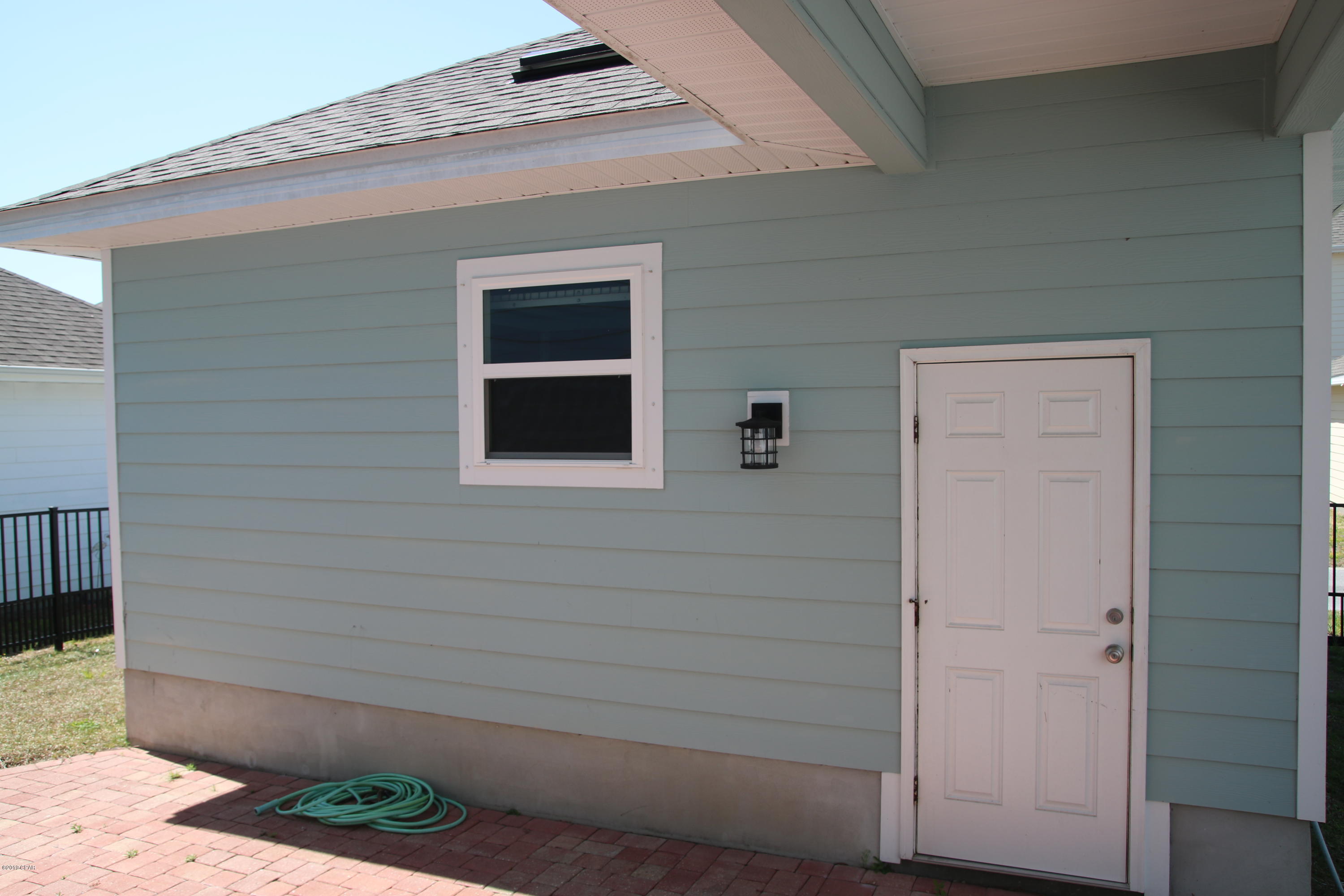 Magnolia Bay Club - Residential