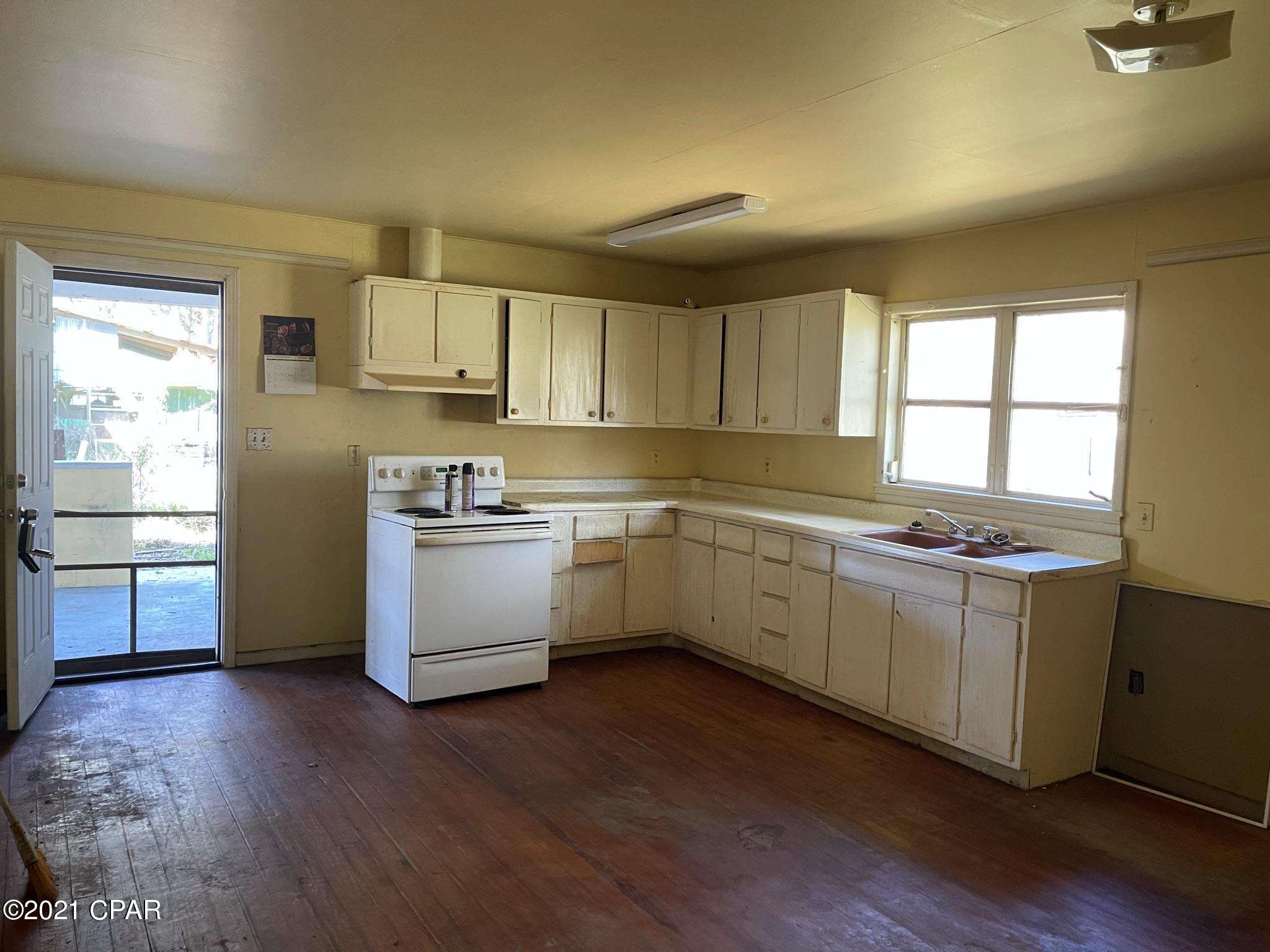 Burnt Mill Creek - Residential