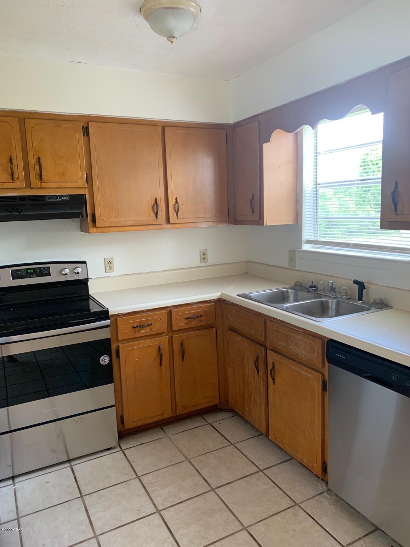 [No Recorded Subdiv] - Residential Lease