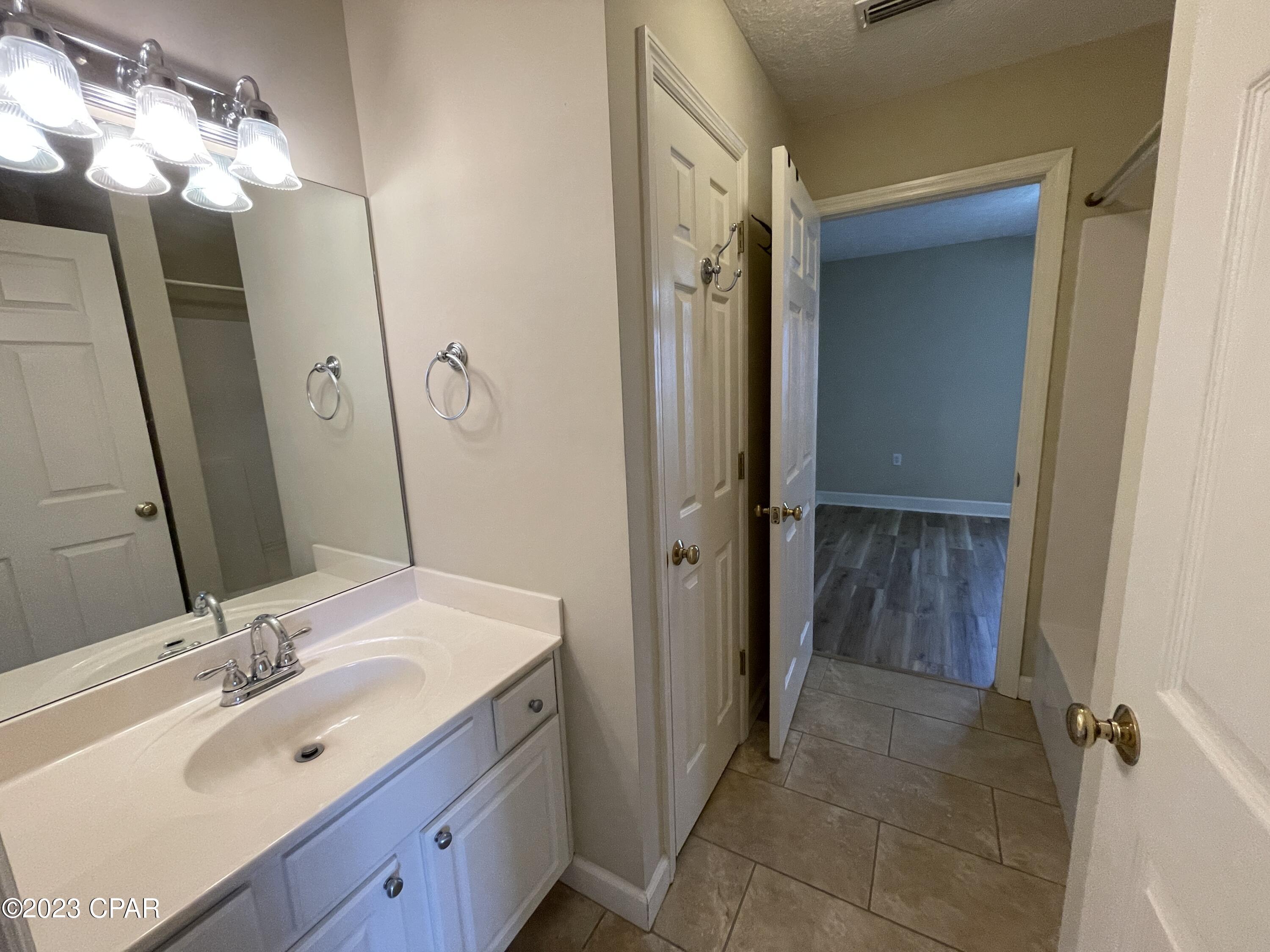 Lake Marin - Residential Lease