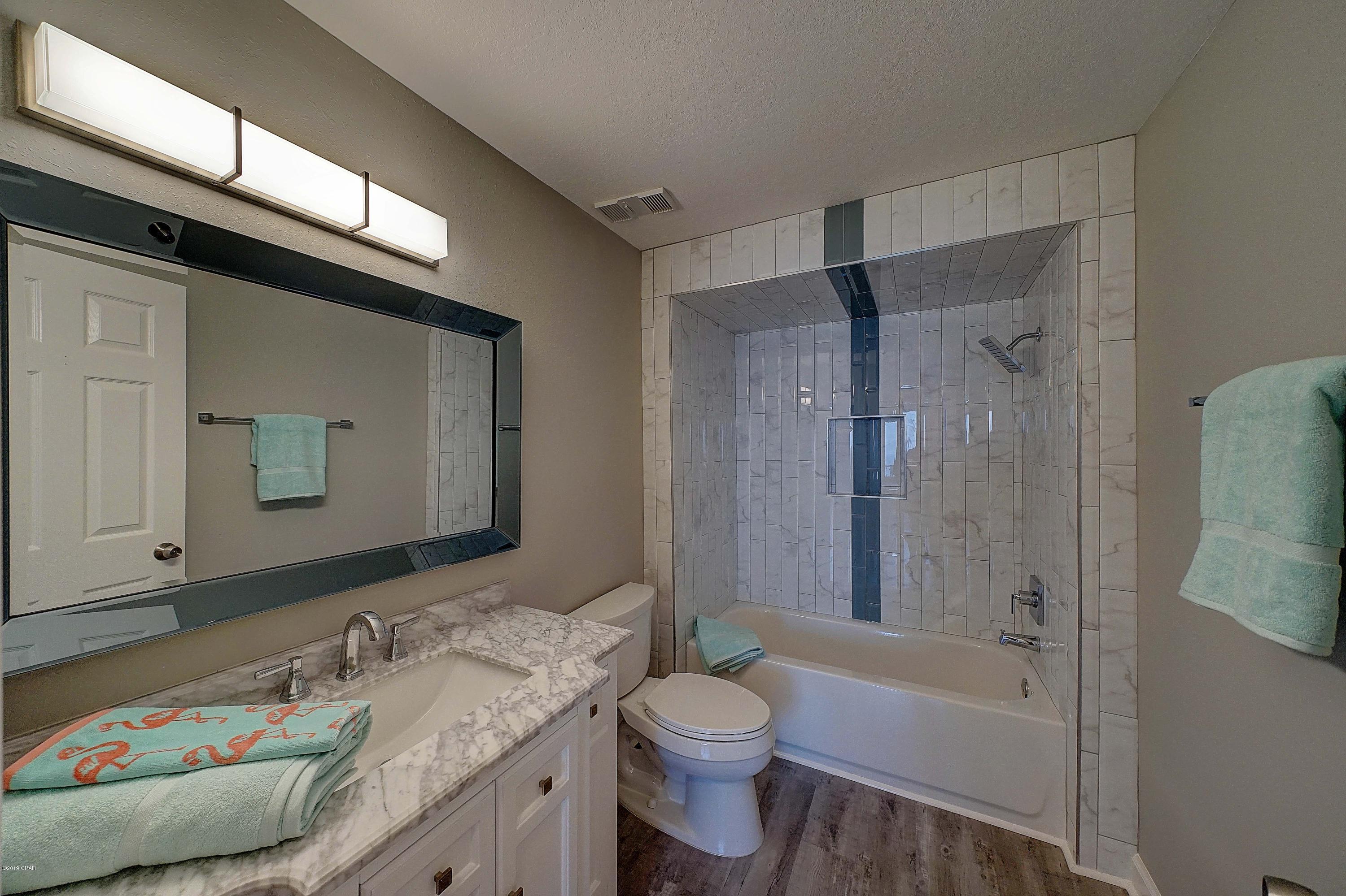 Summerwinds Condo - Residential