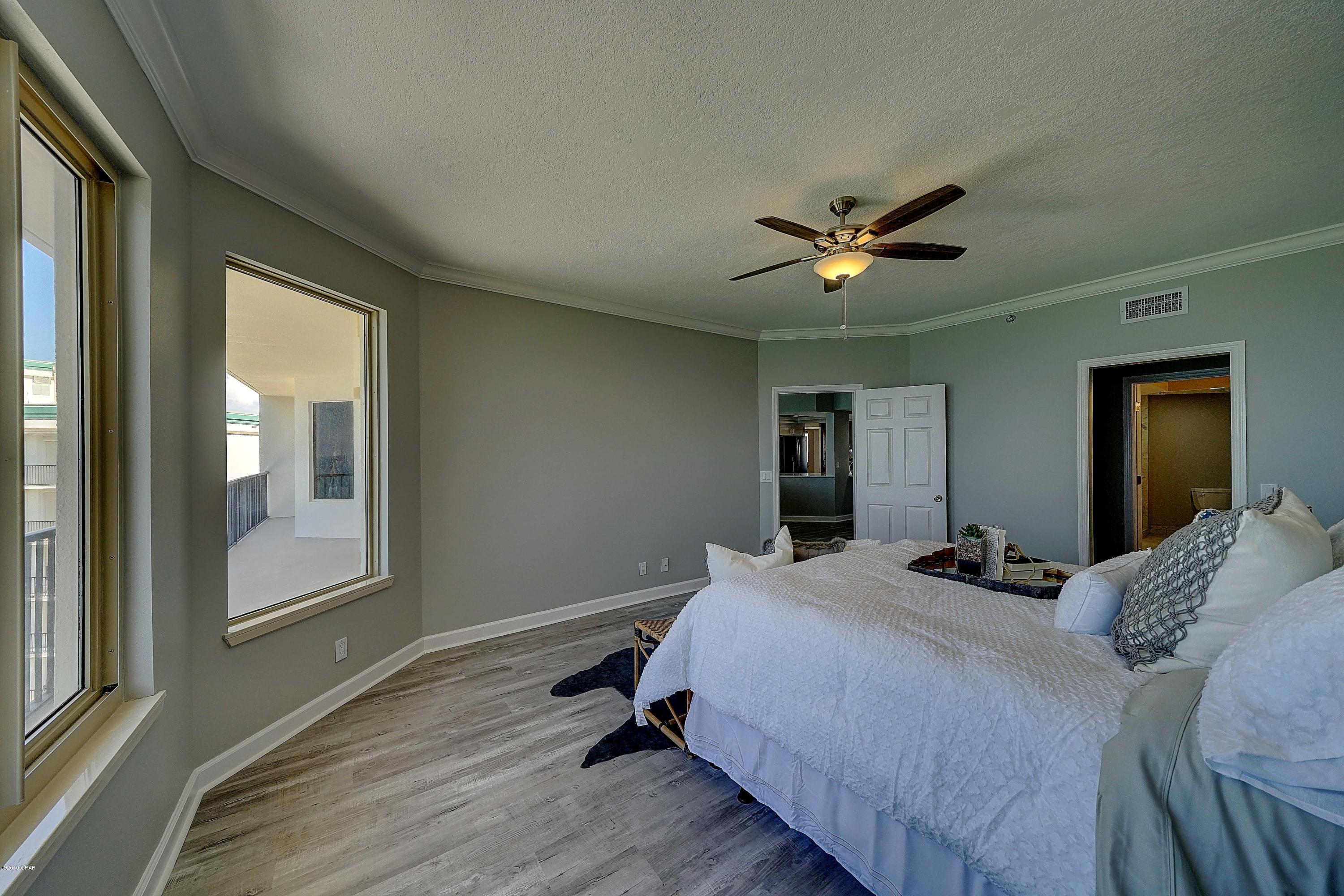 Summerwinds Condo - Residential