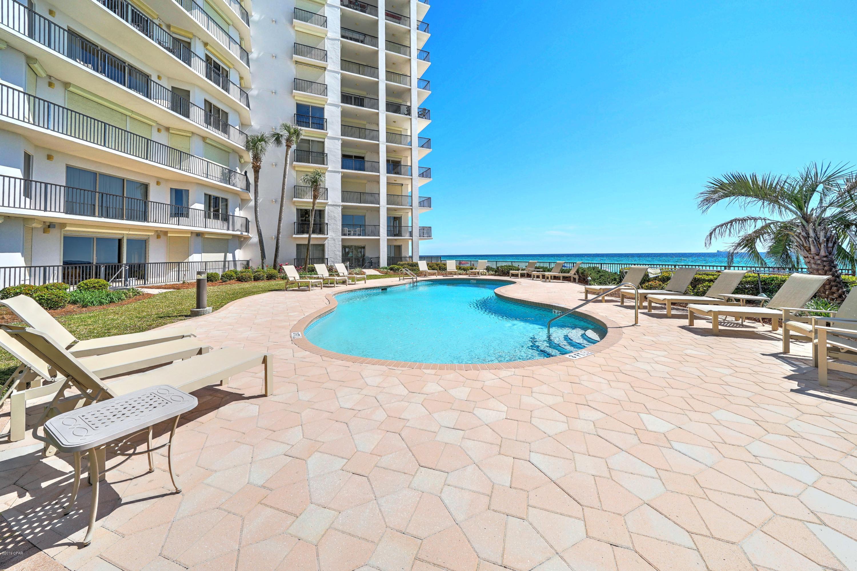 Summerwinds Condo - Residential