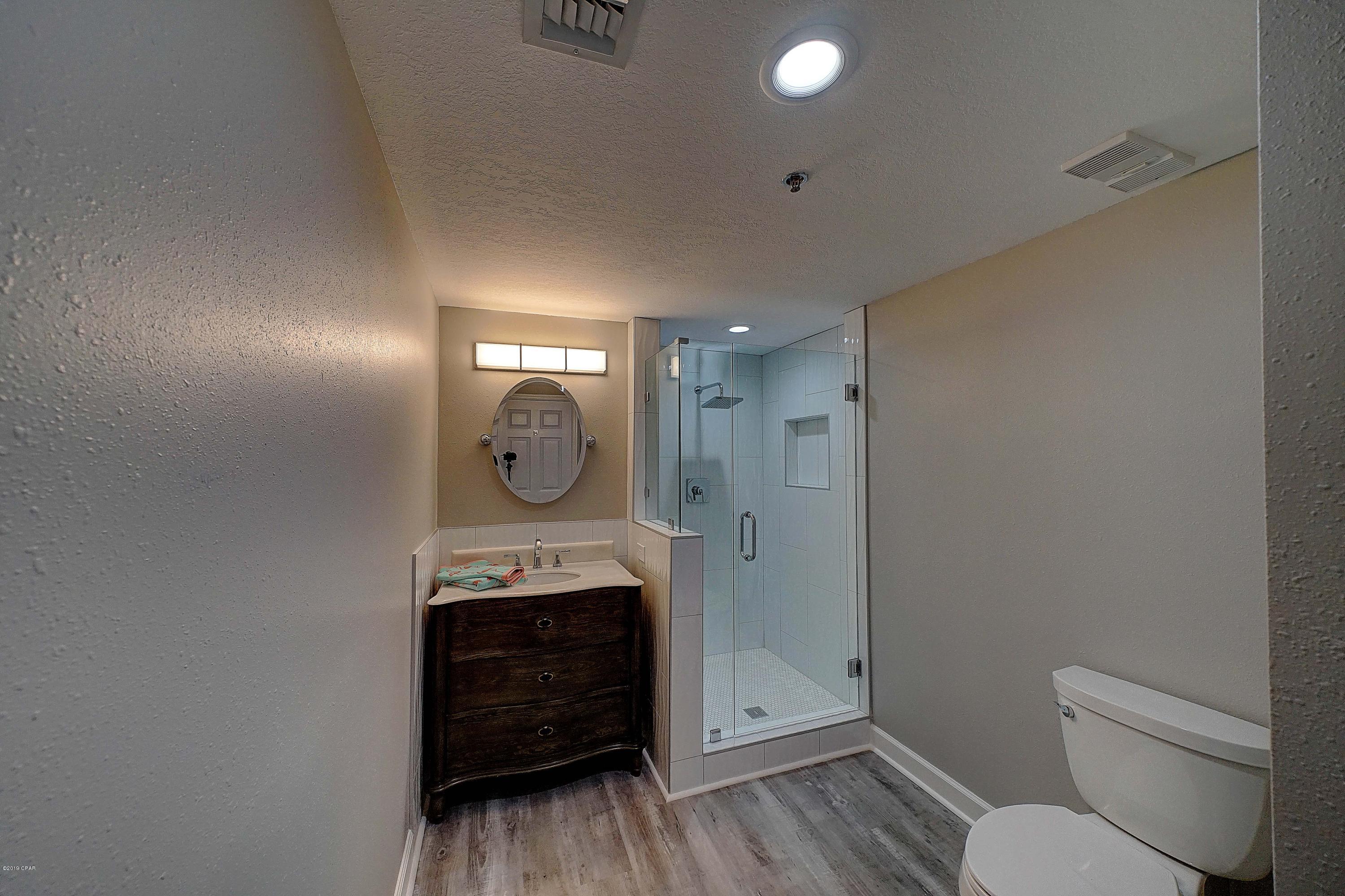 Summerwinds Condo - Residential