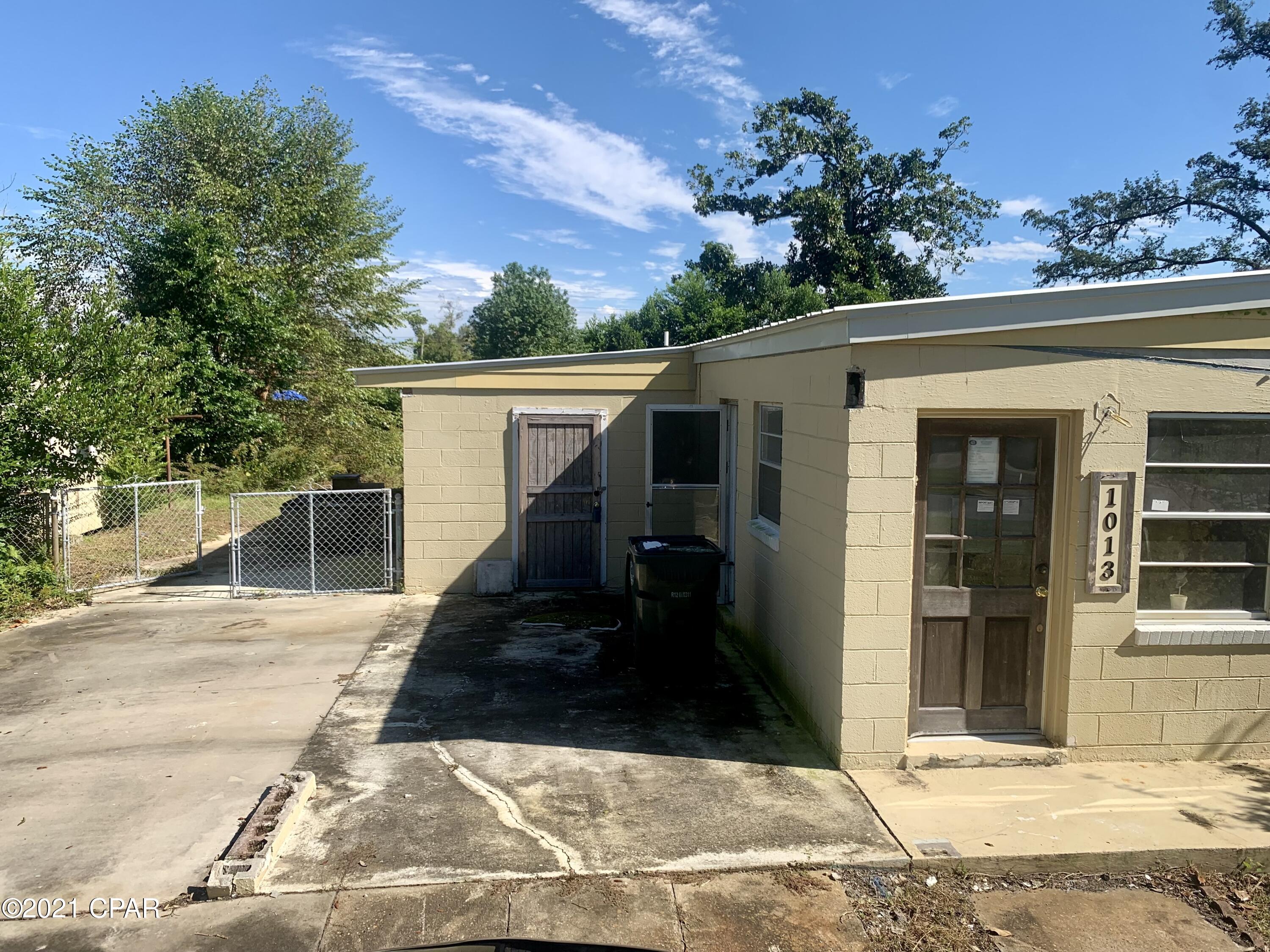 [No Recorded Subdiv] - Residential