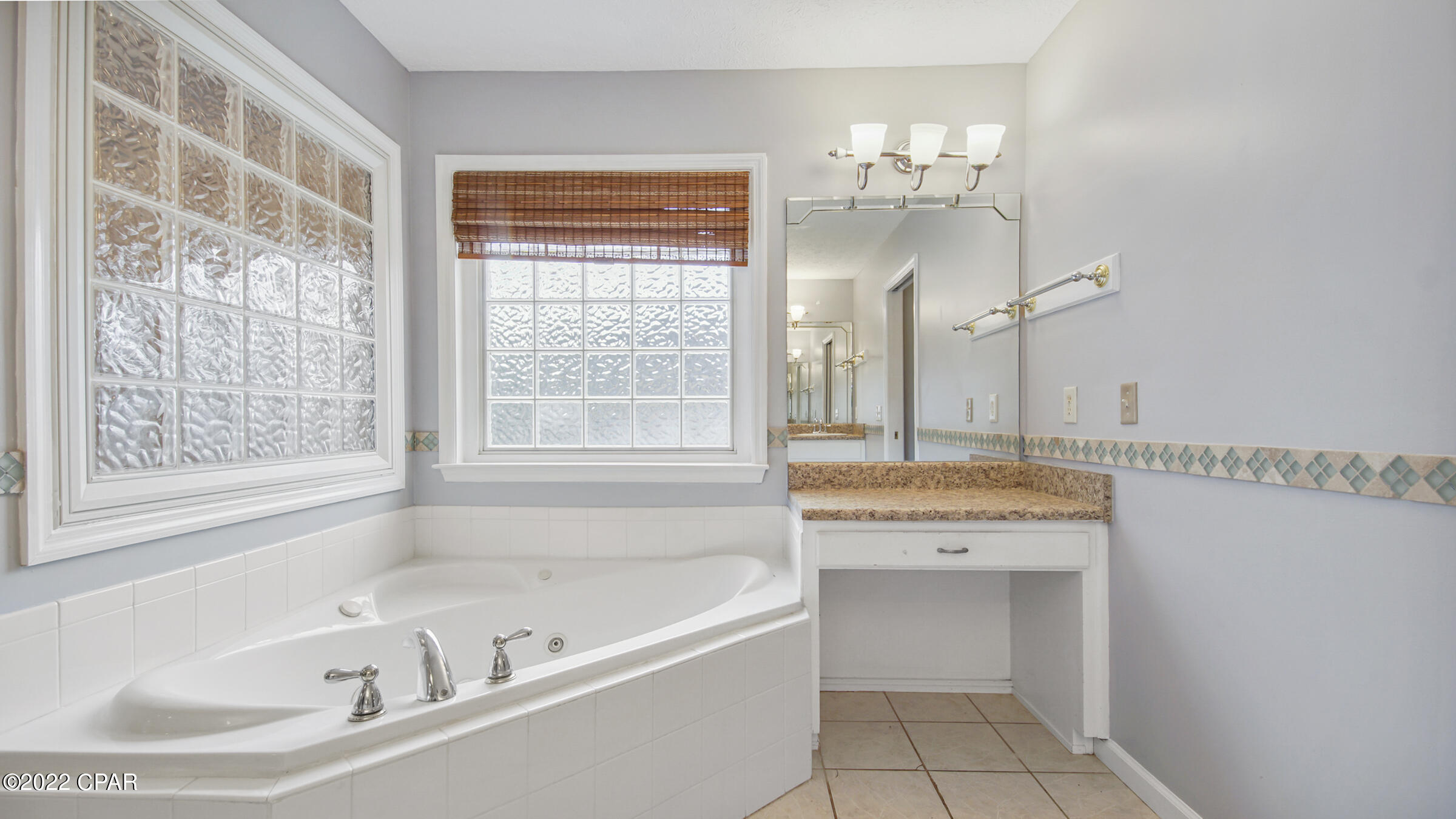 Lakewood Manor U-3 - Residential