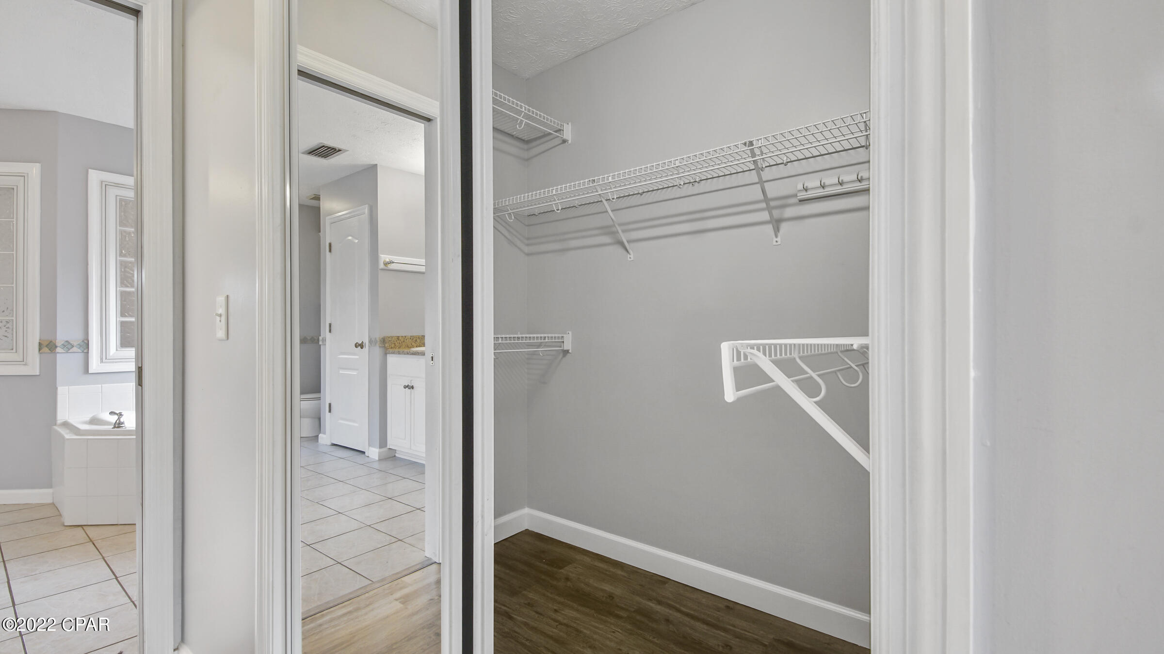 Lakewood Manor U-3 - Residential