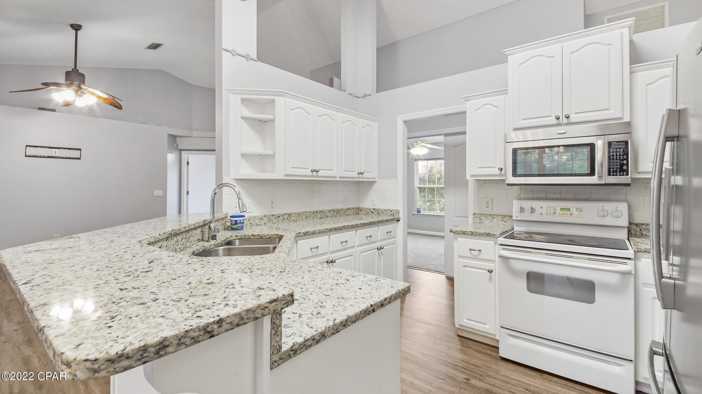 Lakewood Manor U-3 - Residential