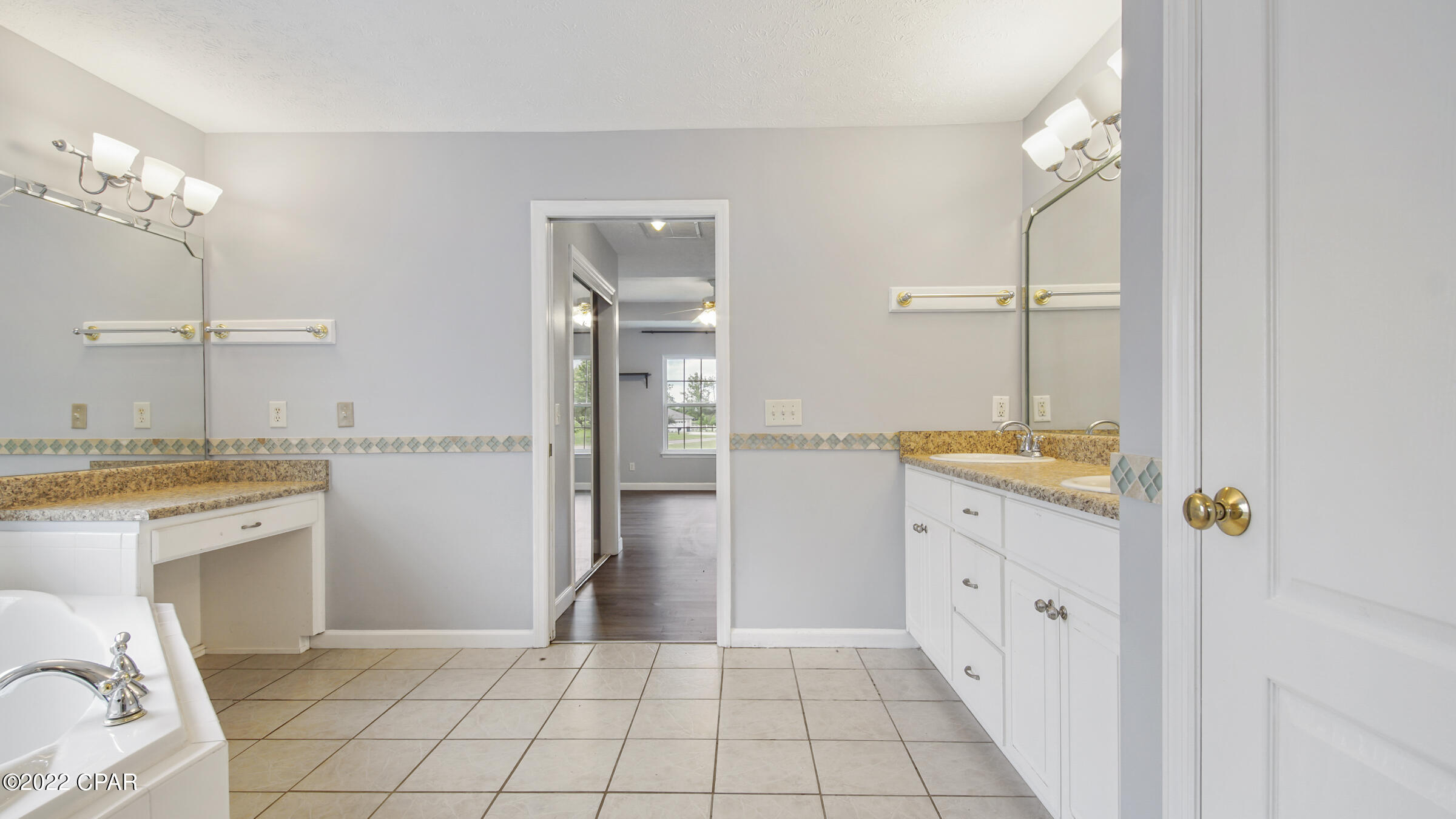 Lakewood Manor U-3 - Residential