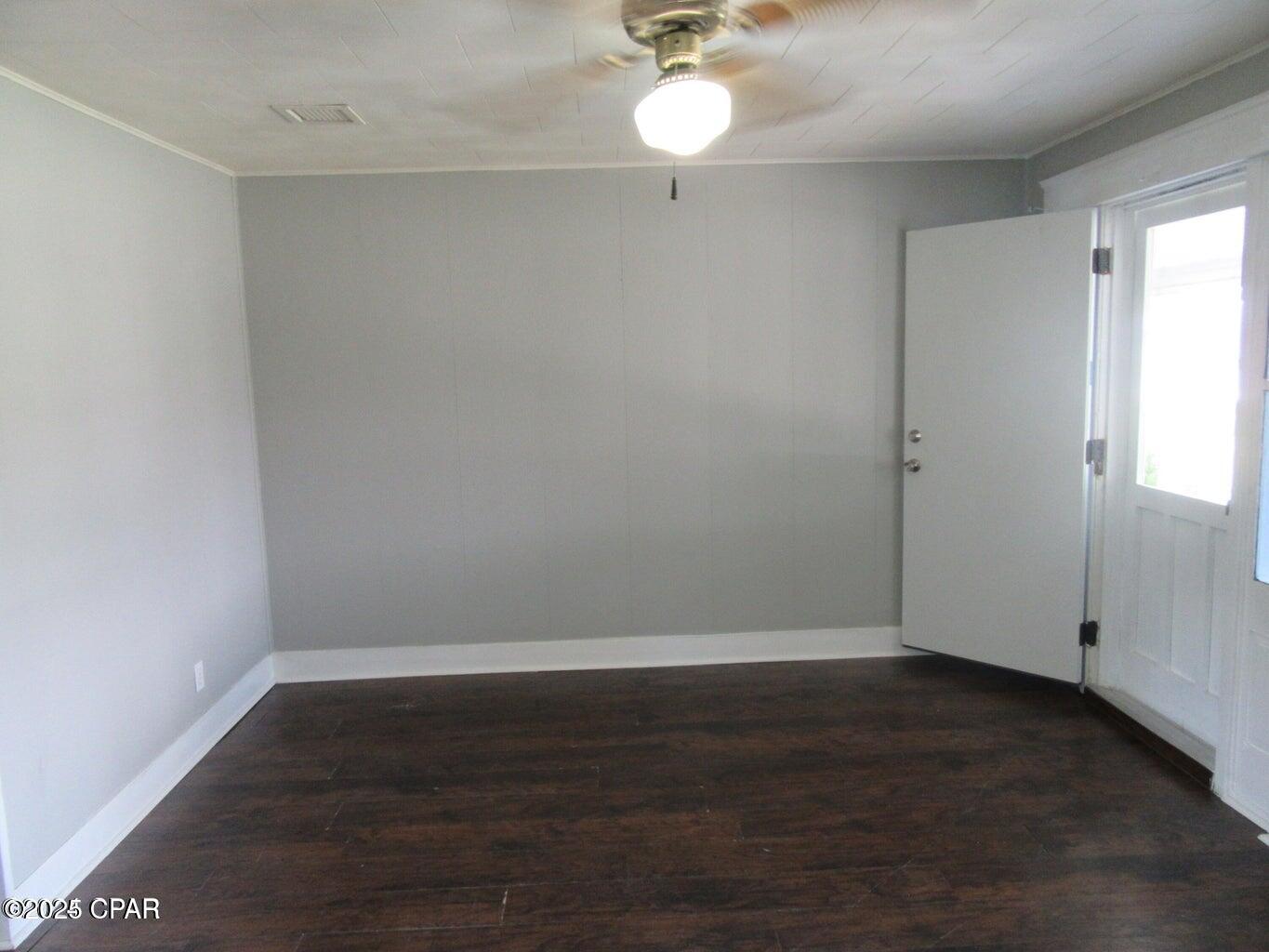 [No Recorded Subdiv] - Commercial Sale