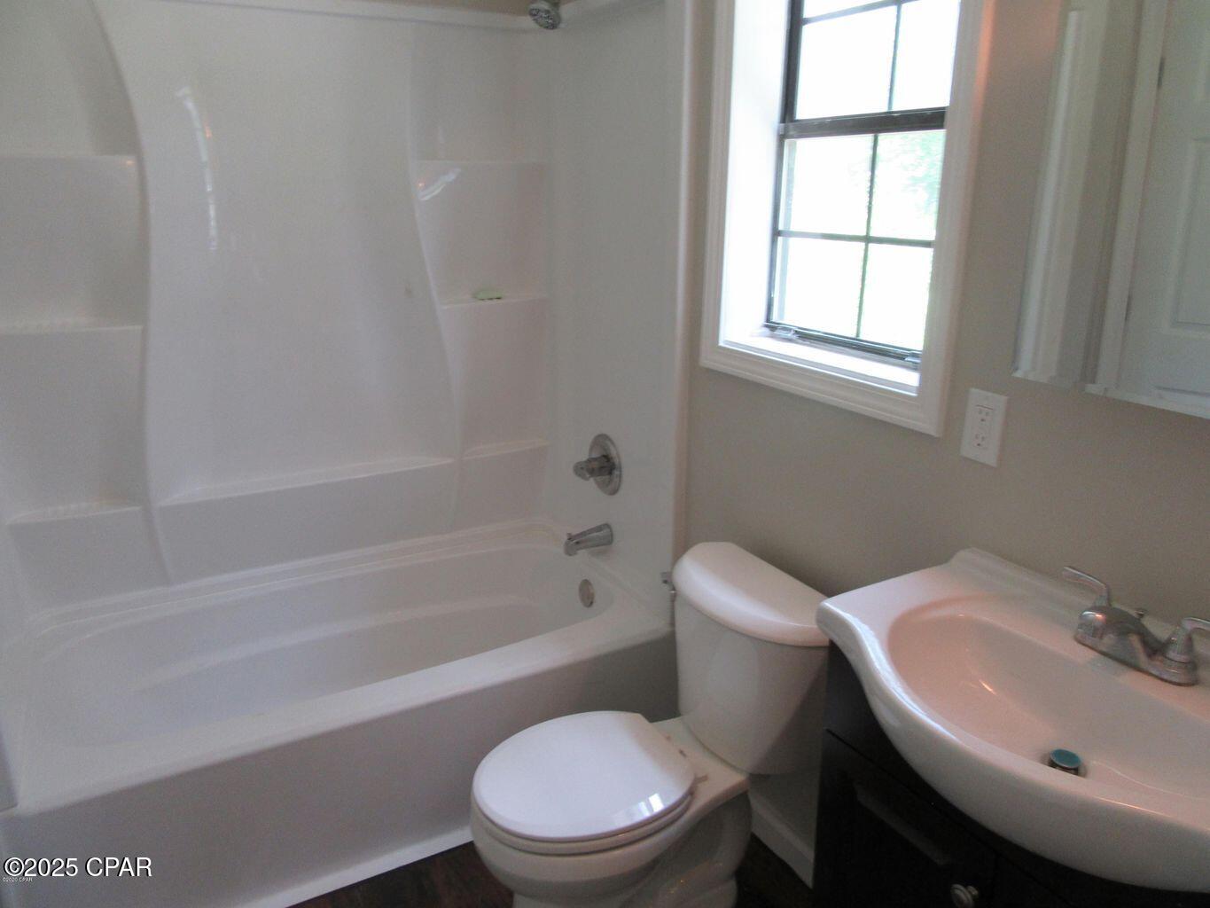 [No Recorded Subdiv] - Commercial Sale