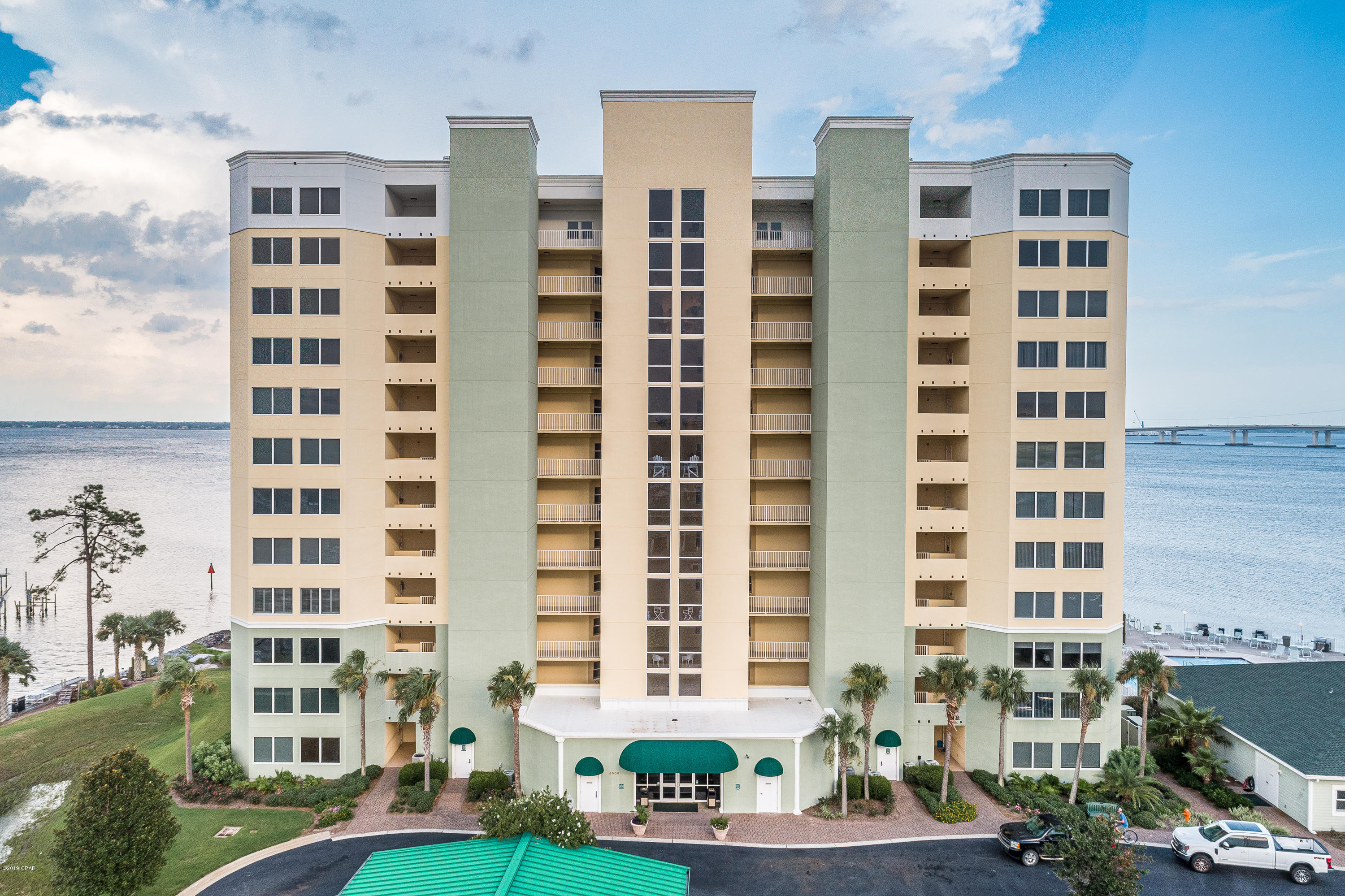 Hibiscus By The Bay - Residential