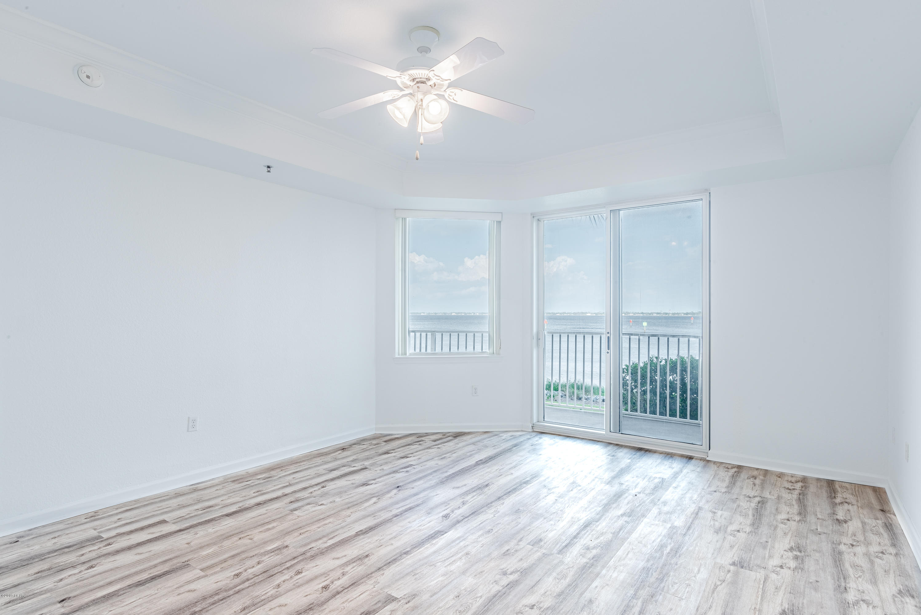 Hibiscus By The Bay - Residential