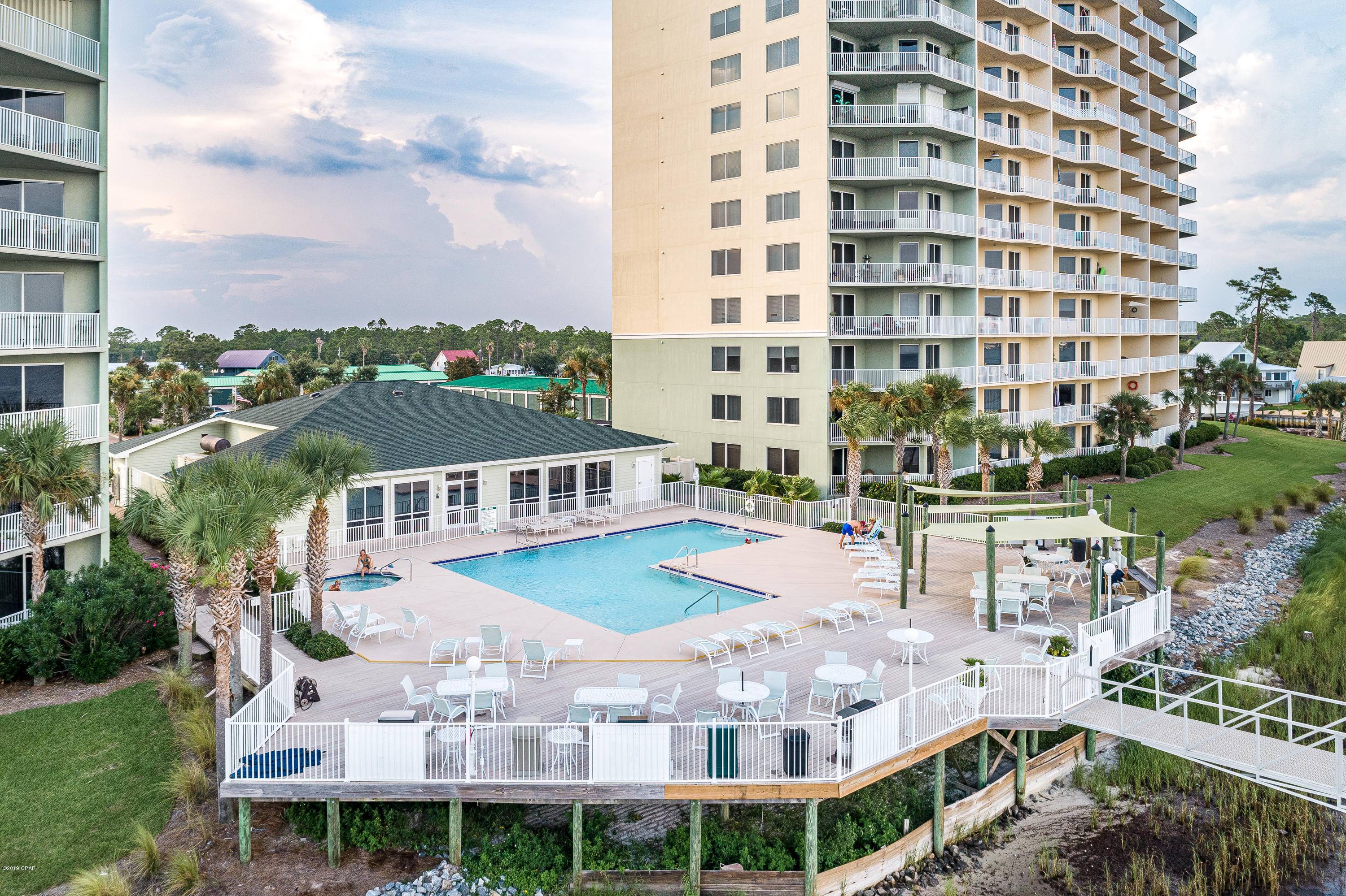 Hibiscus By The Bay - Residential