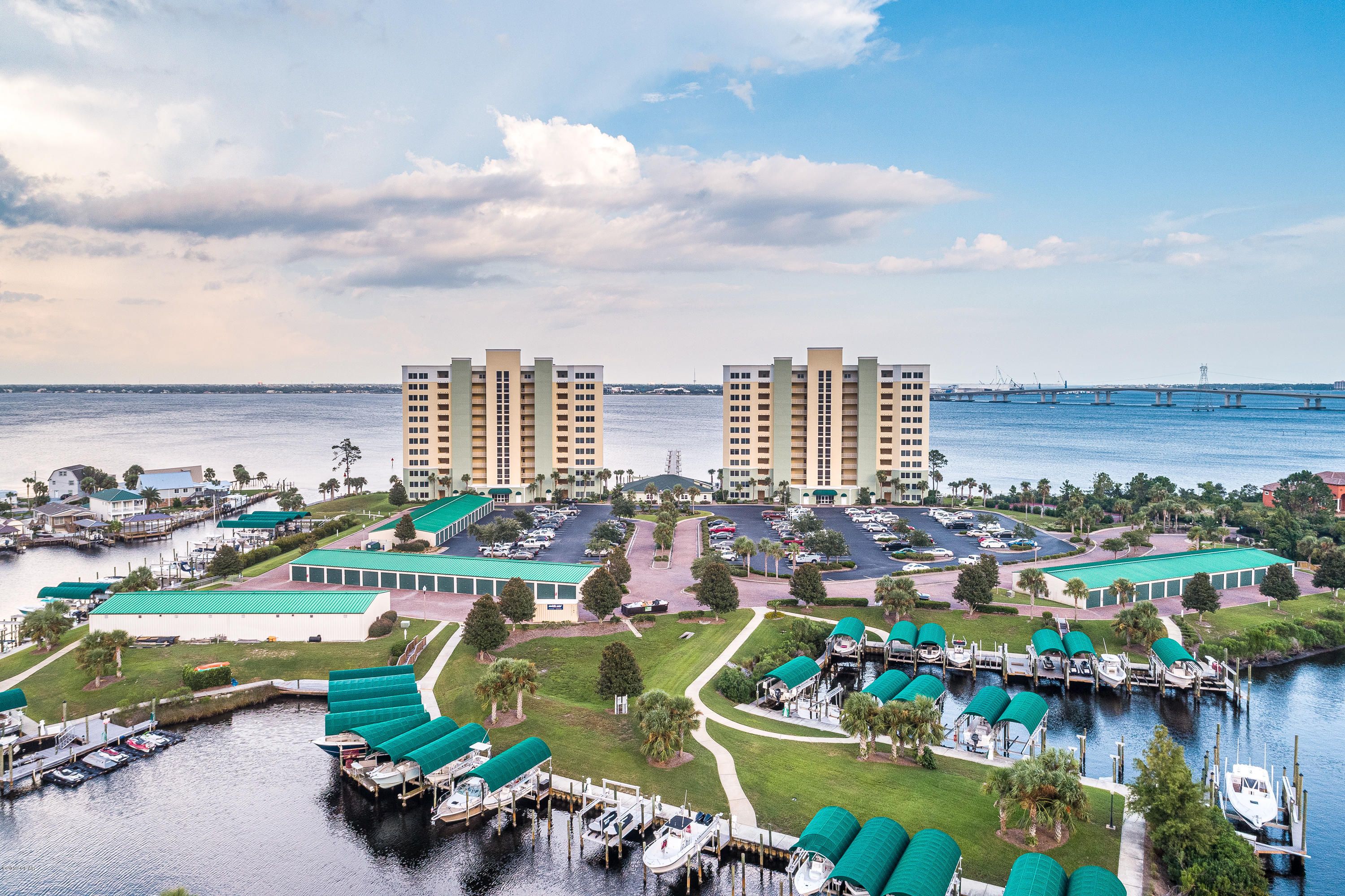 Hibiscus By The Bay - Residential