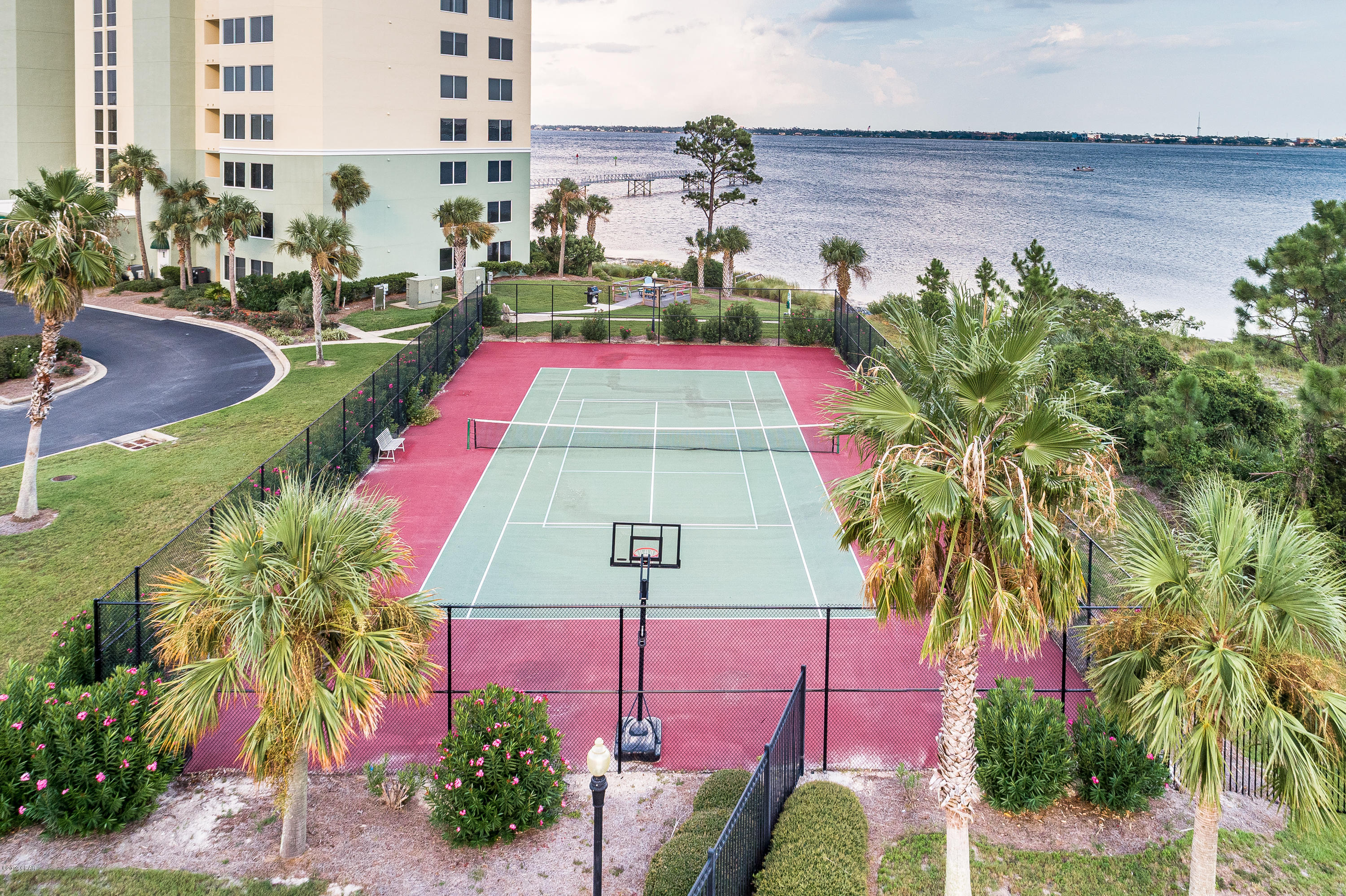 Hibiscus By The Bay - Residential