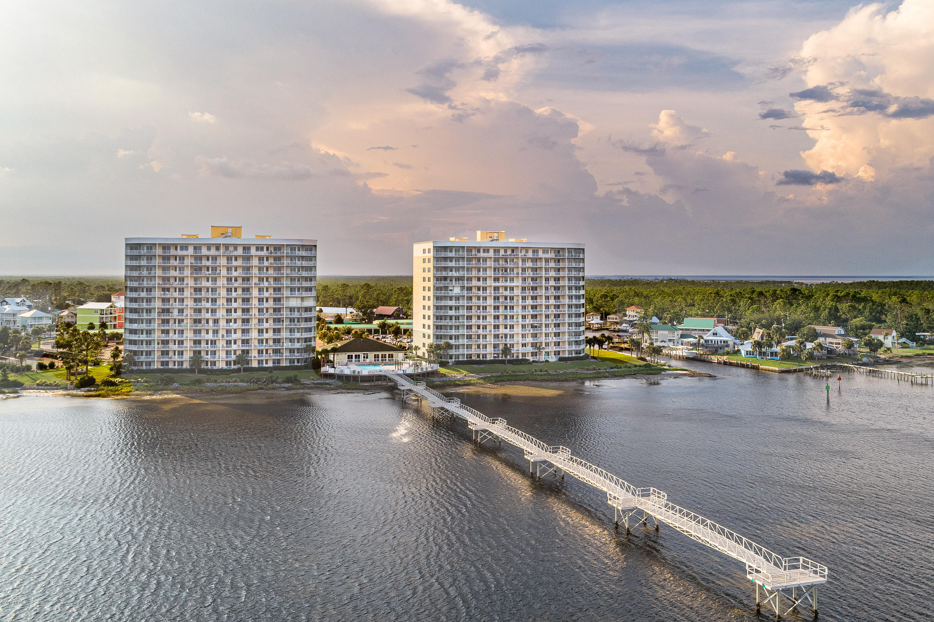 Hibiscus By The Bay - Residential