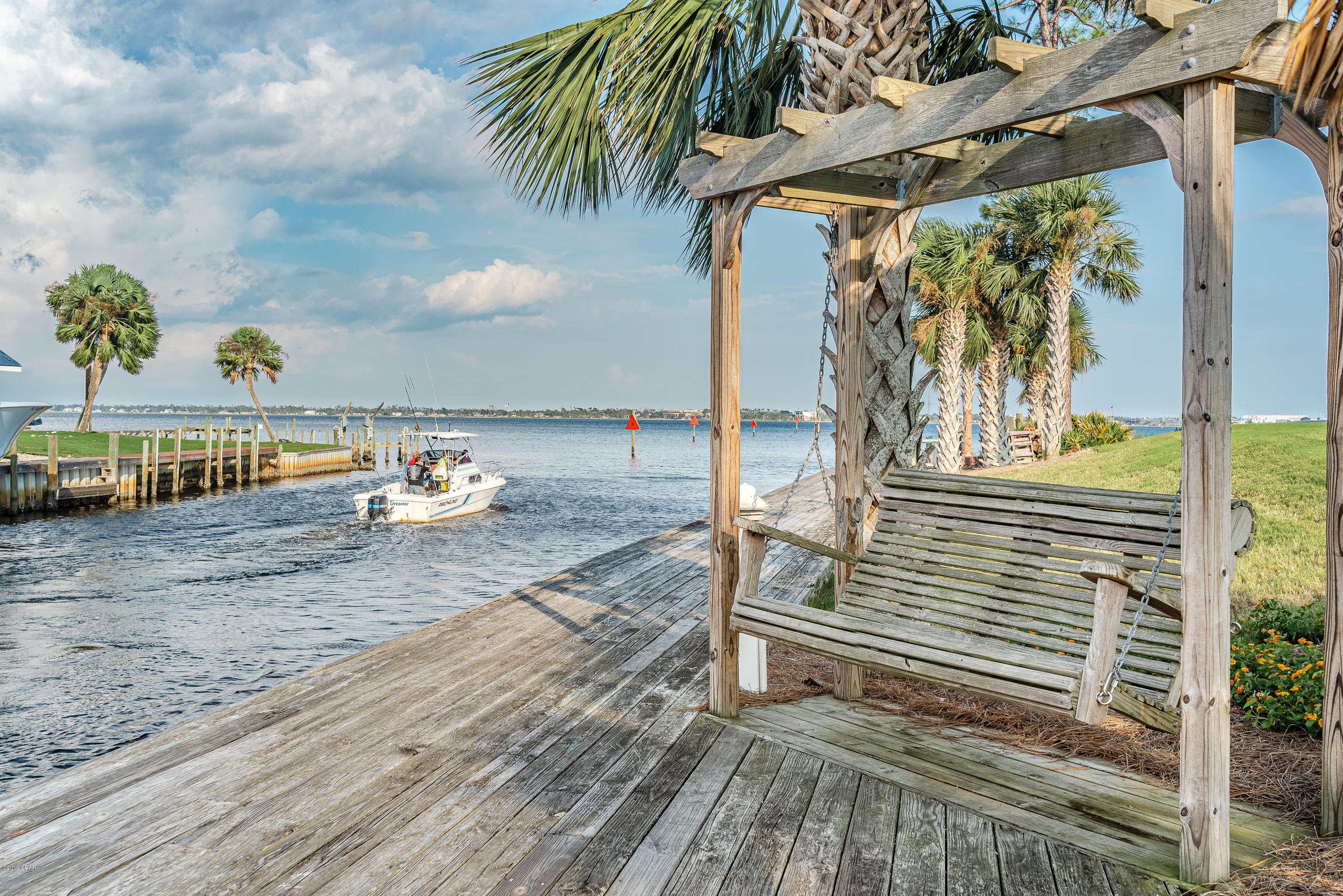 Hibiscus By The Bay - Residential