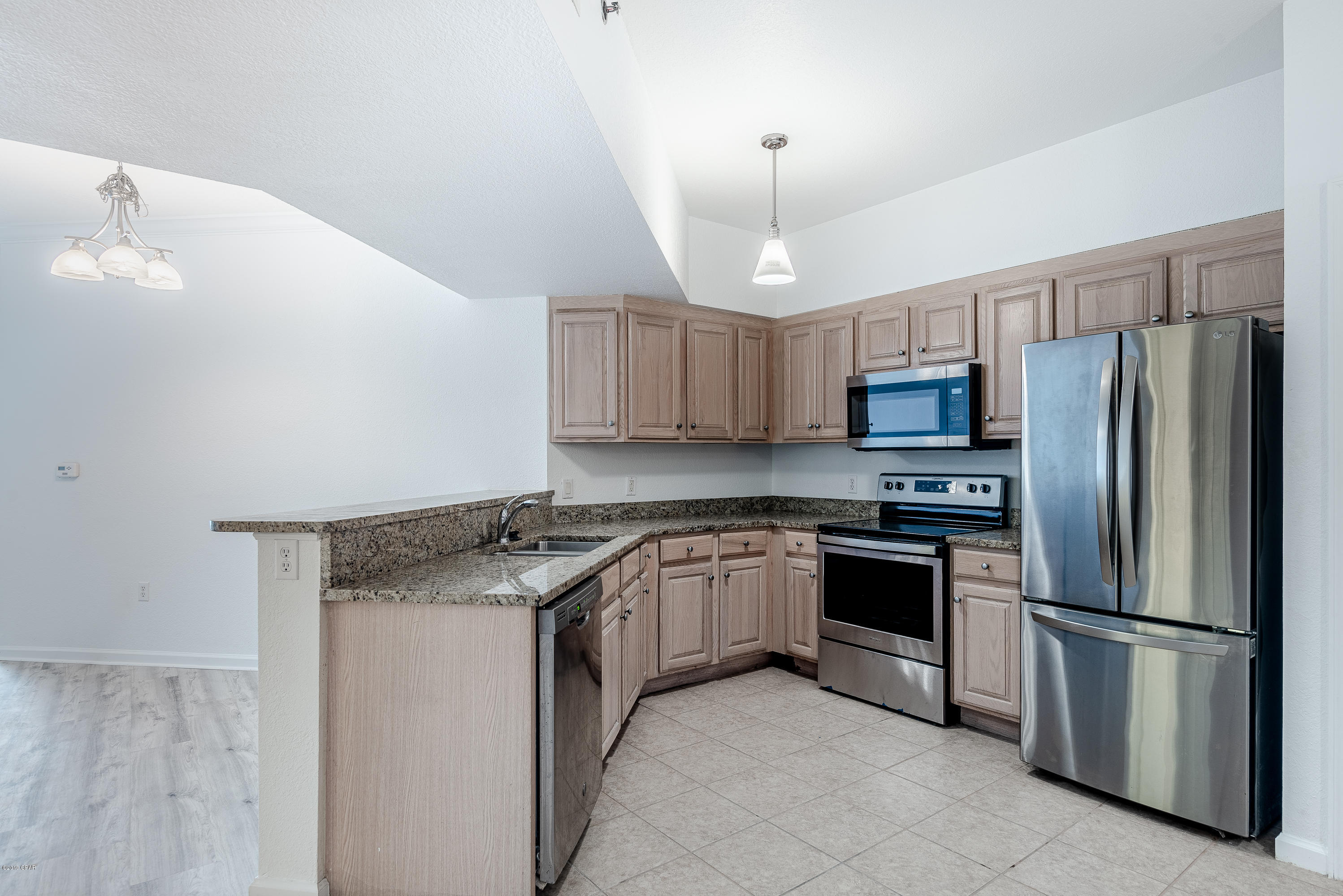 Hibiscus By The Bay - Residential