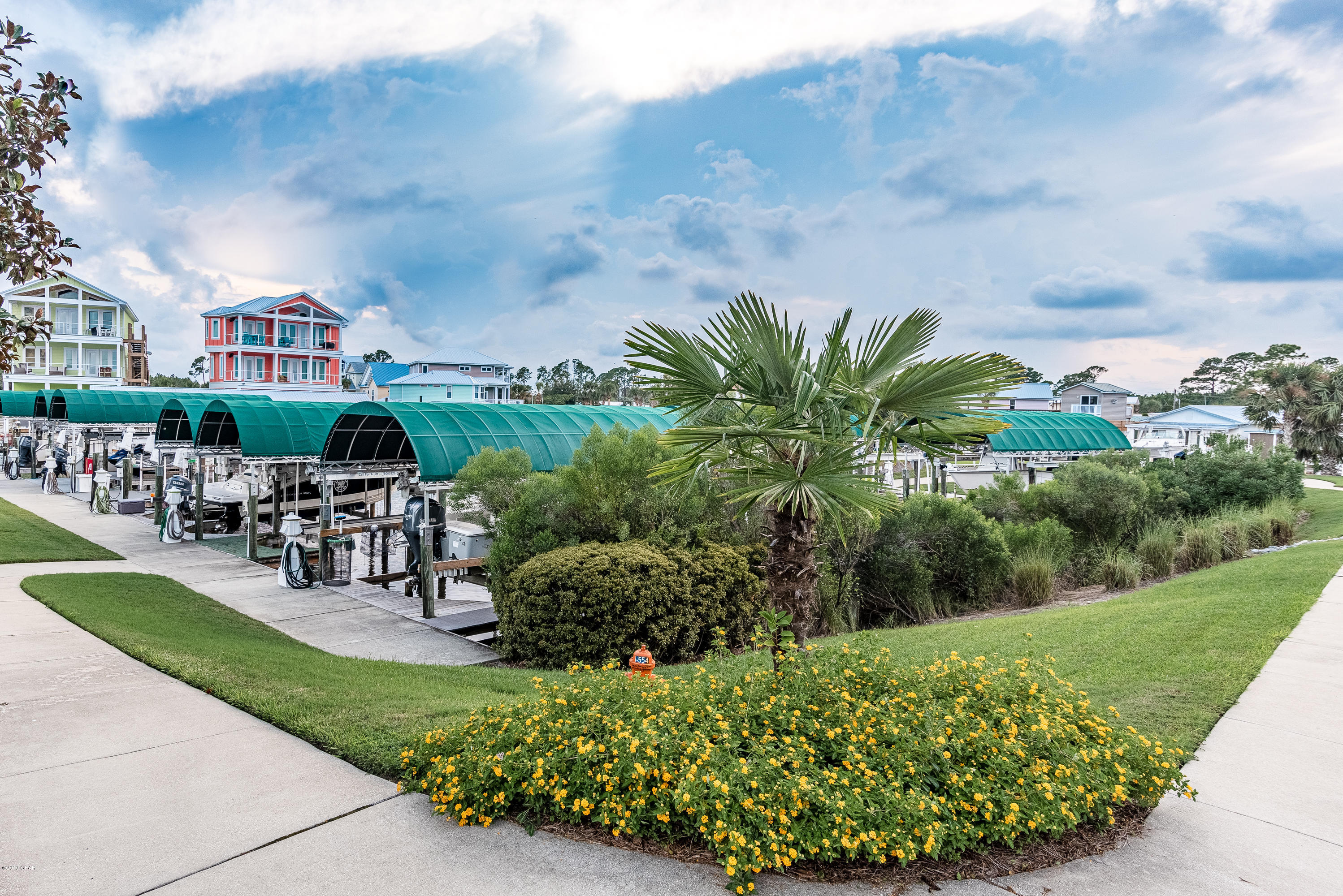 Hibiscus By The Bay - Residential