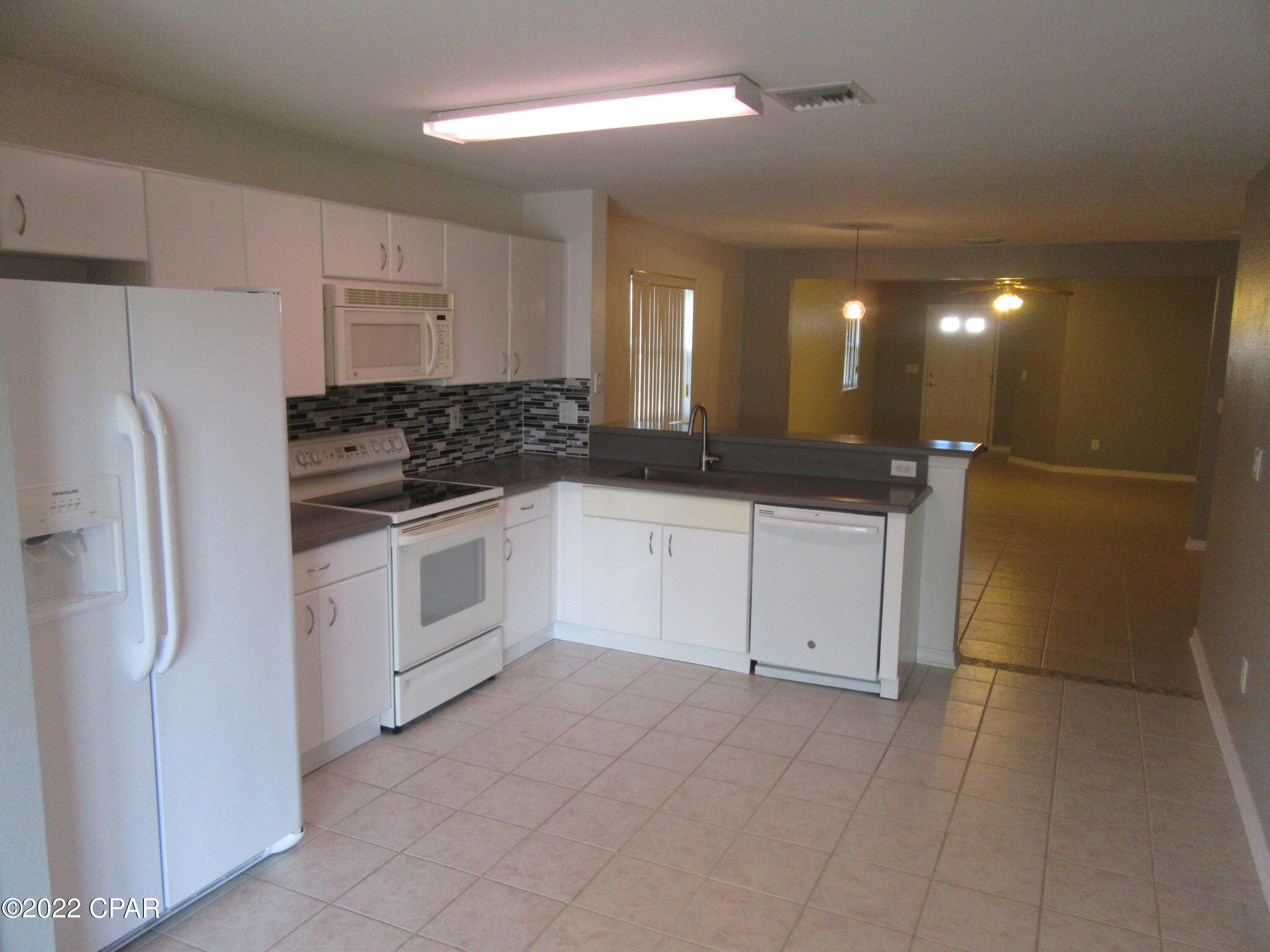 [No Recorded Subdiv] - Residential Lease