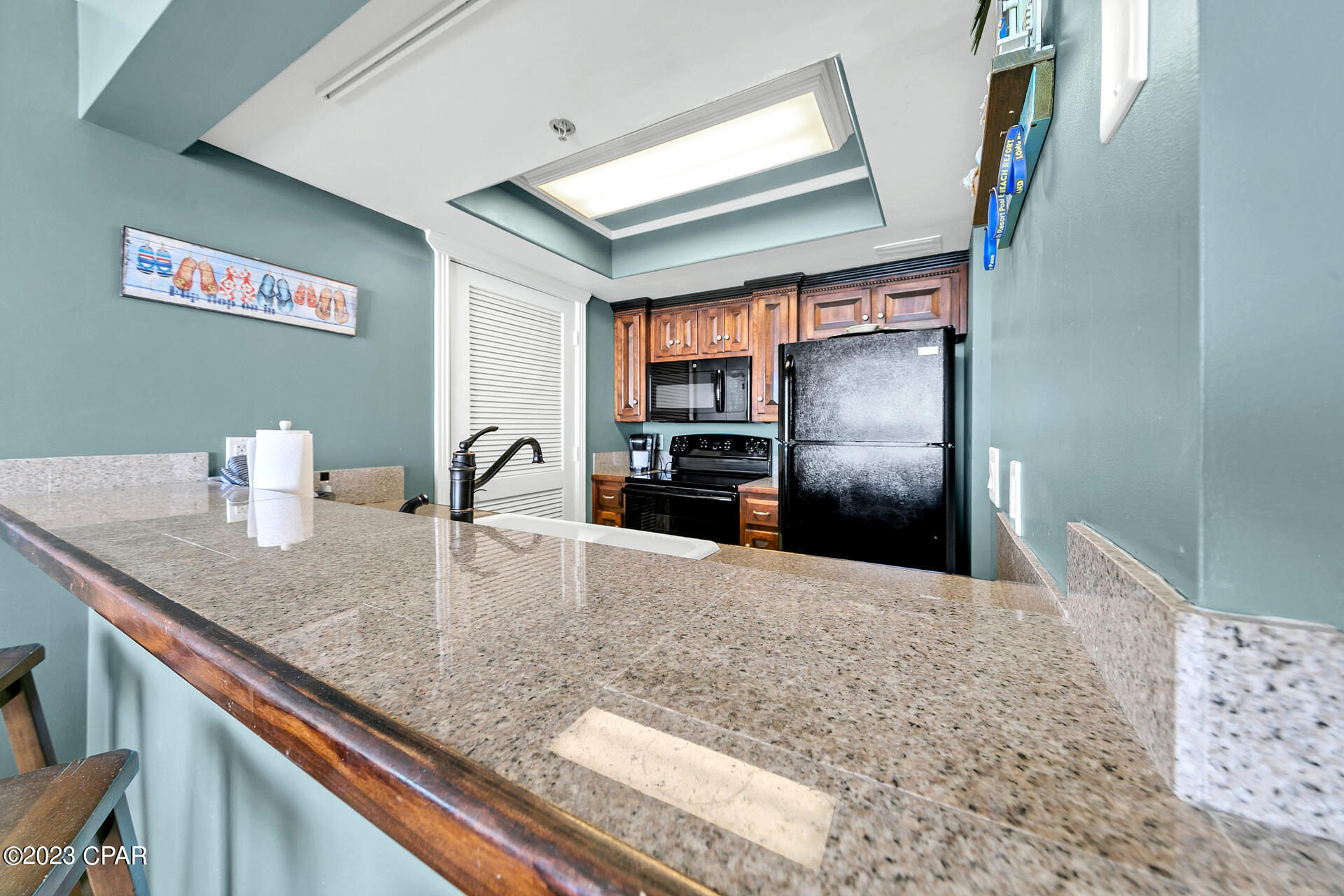 Long Beach Towers III - Residential