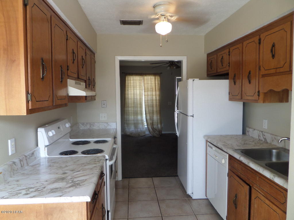 [No Recorded Subdiv] - Residential Lease