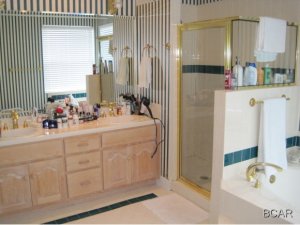 Legend Lakes - Residential