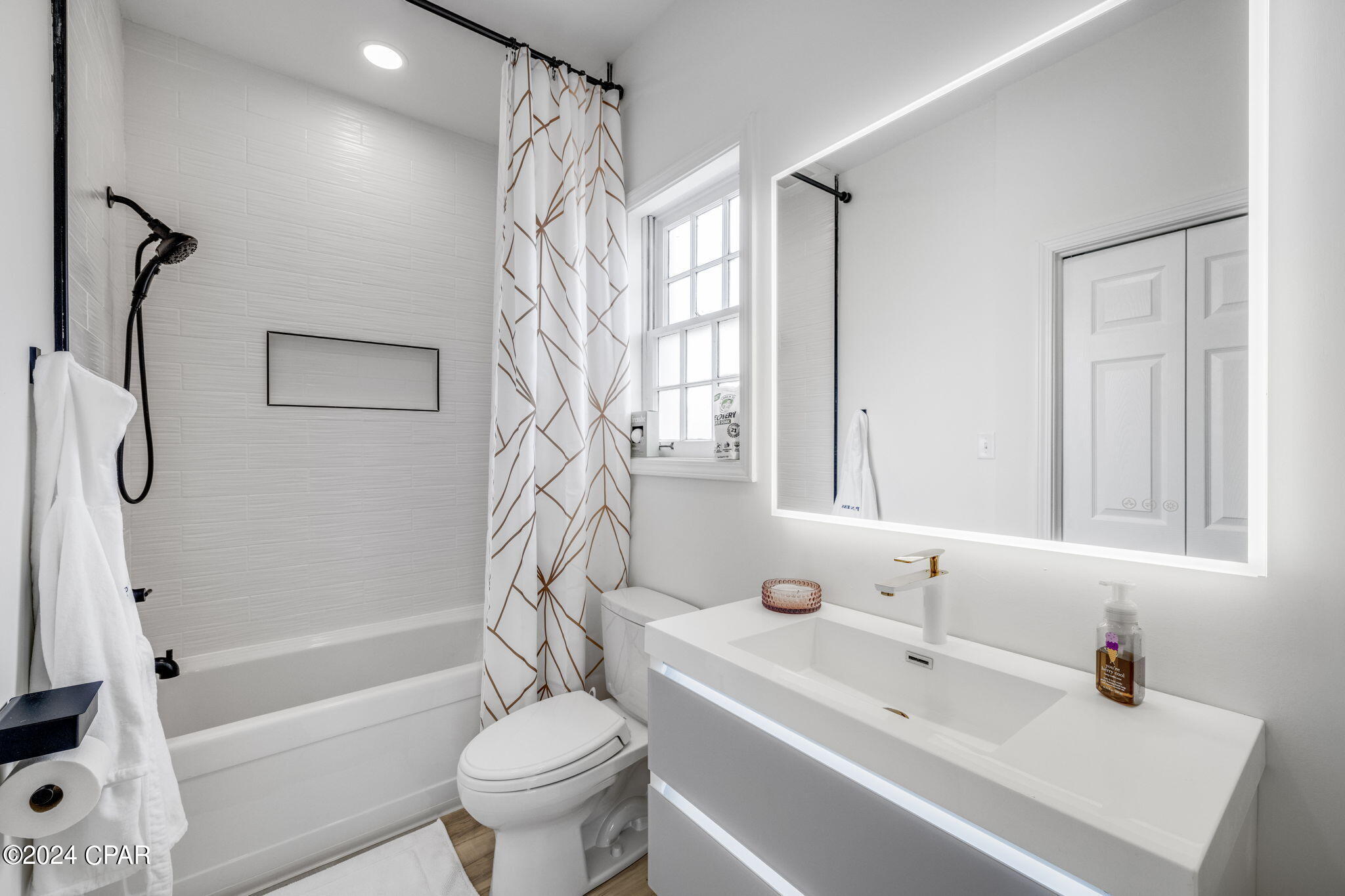 Cove Terrace - Residential