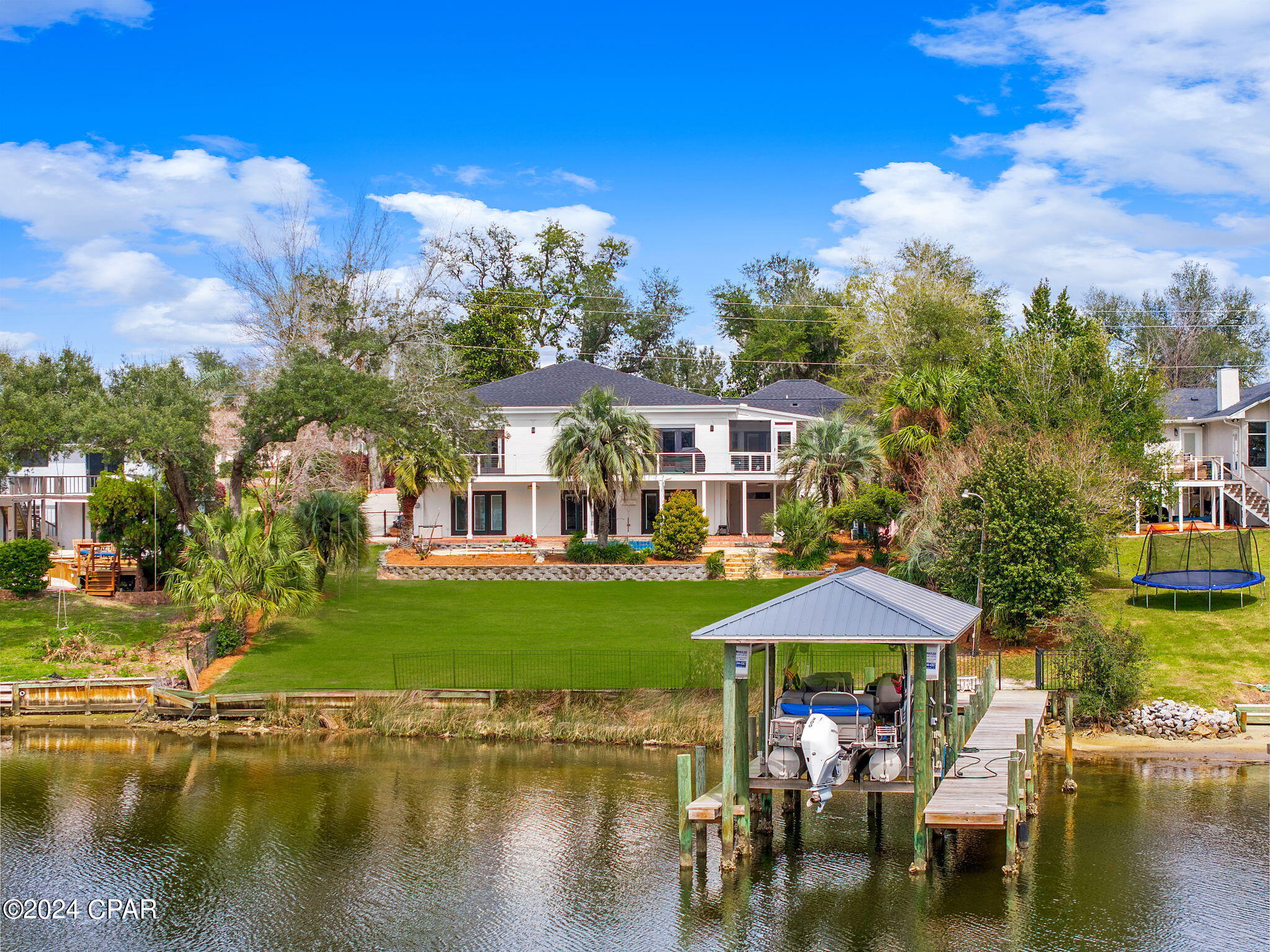 Cove Terrace - Residential