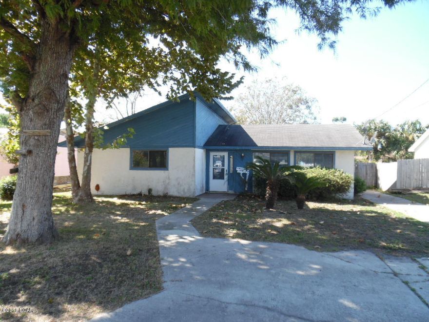This two bed two bath home is located in a nice subdivision only a few blocks away from the Beach. Seller will offer an allowance of up $500 for owner occupants to purchase a Home Warranty of buyers choice.