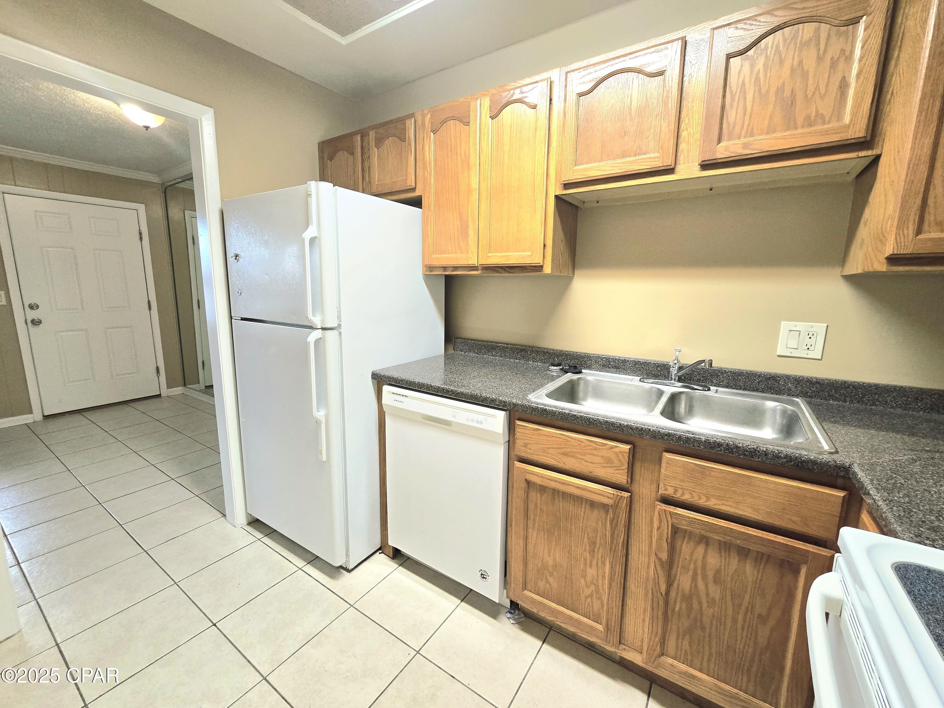 [No Recorded Subdiv] - Residential Lease