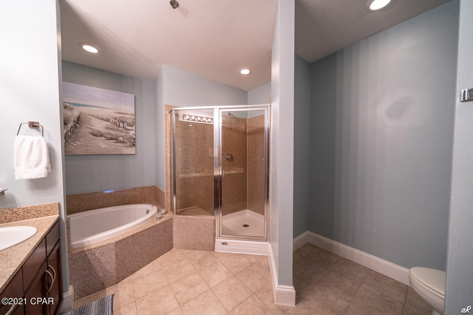 Laketown Wharf - Residential