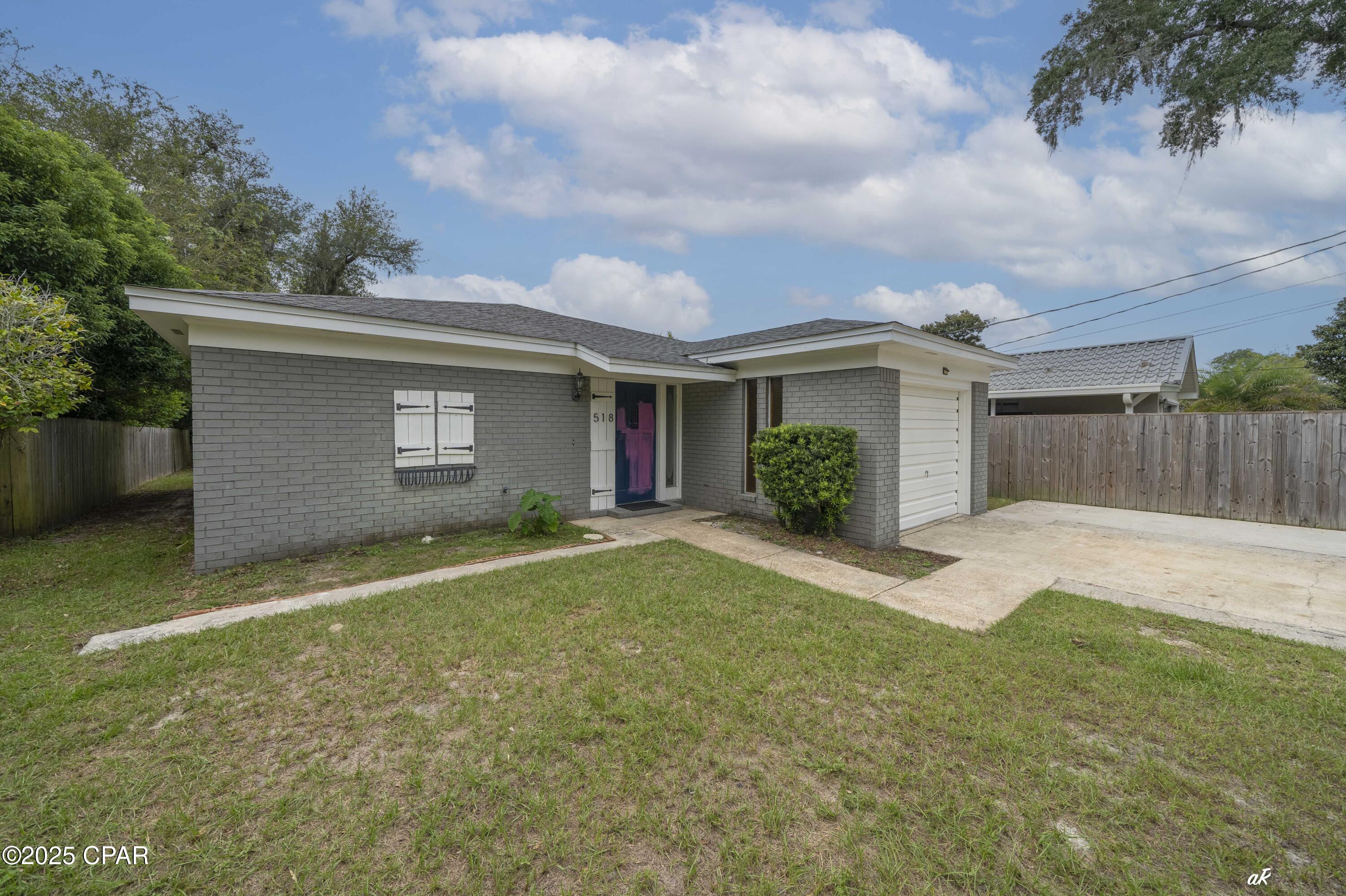 Sudduths 1st Add - Residential