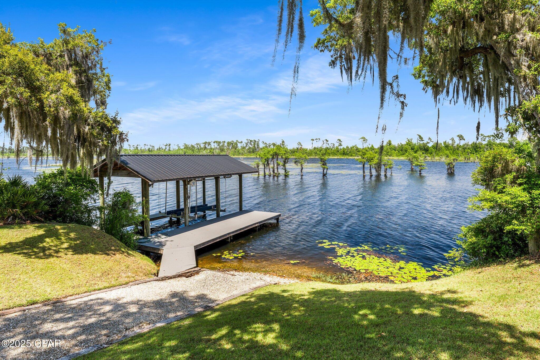 Cedar Creek At Deerpoint Lake - Residential