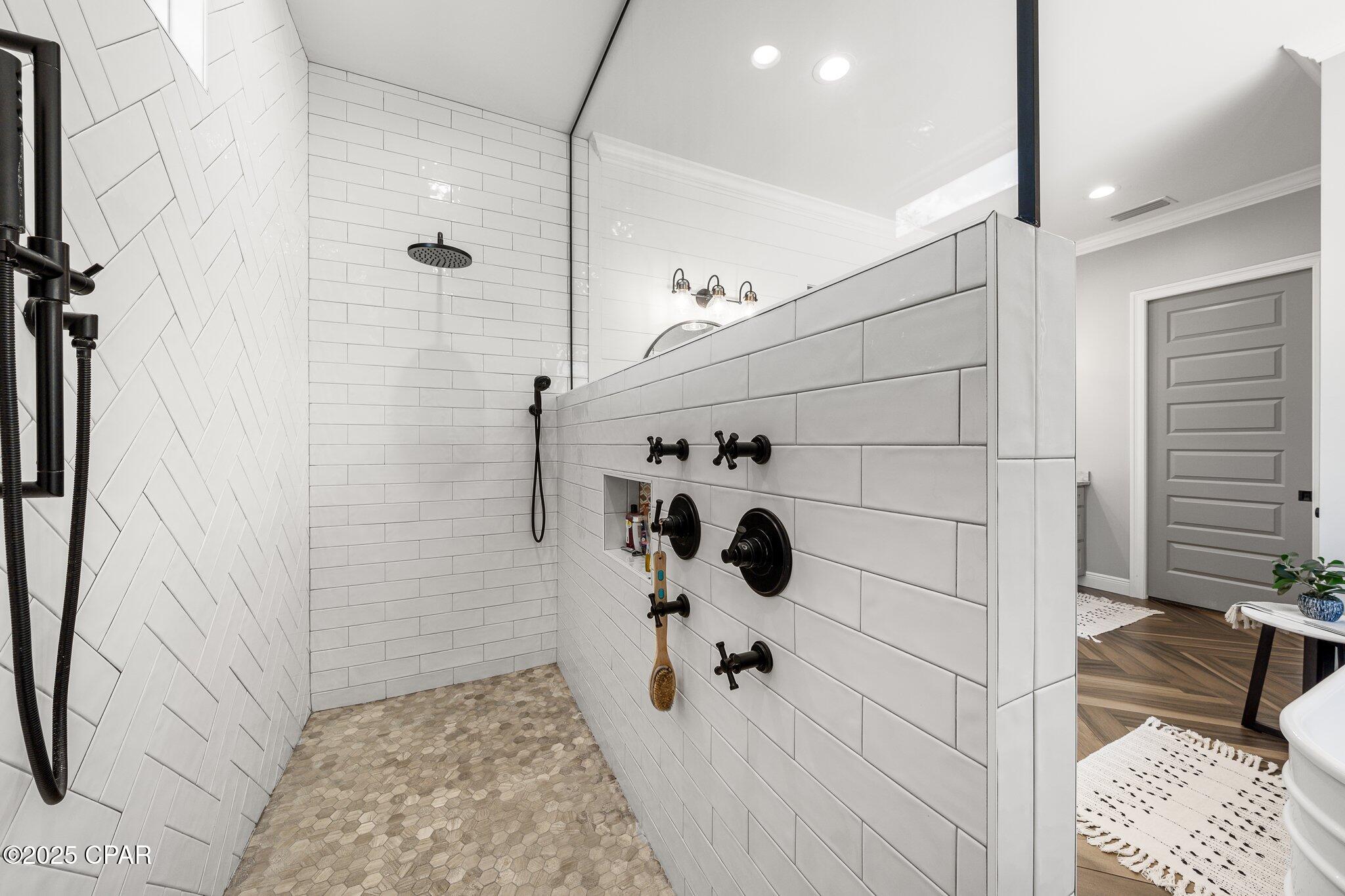 Cedar Creek At Deerpoint Lake - Residential