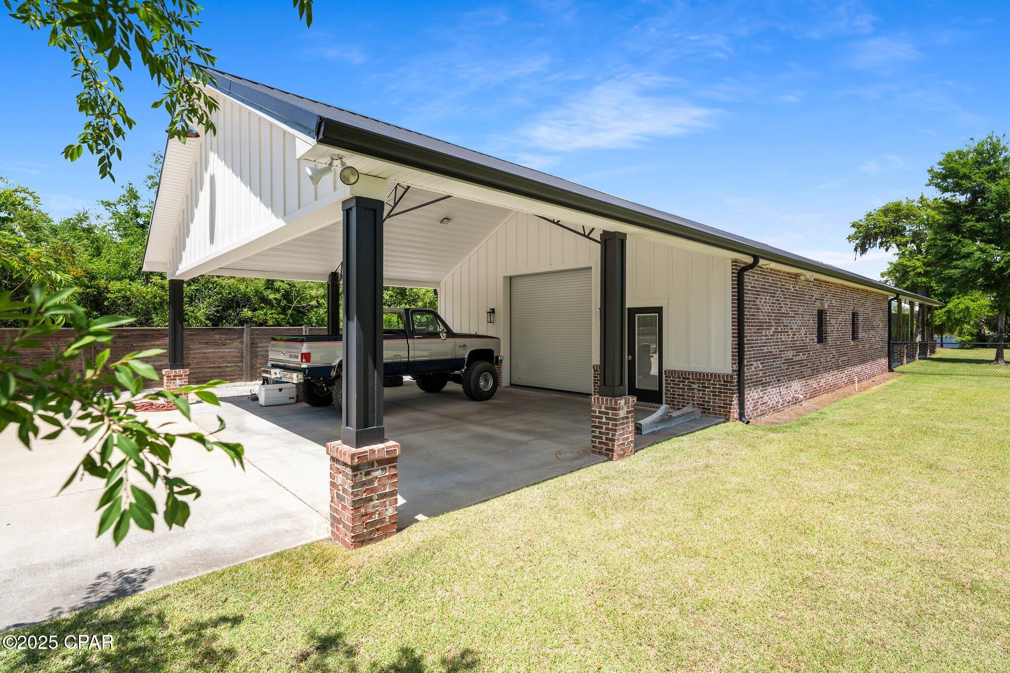 Cedar Creek At Deerpoint Lake - Residential