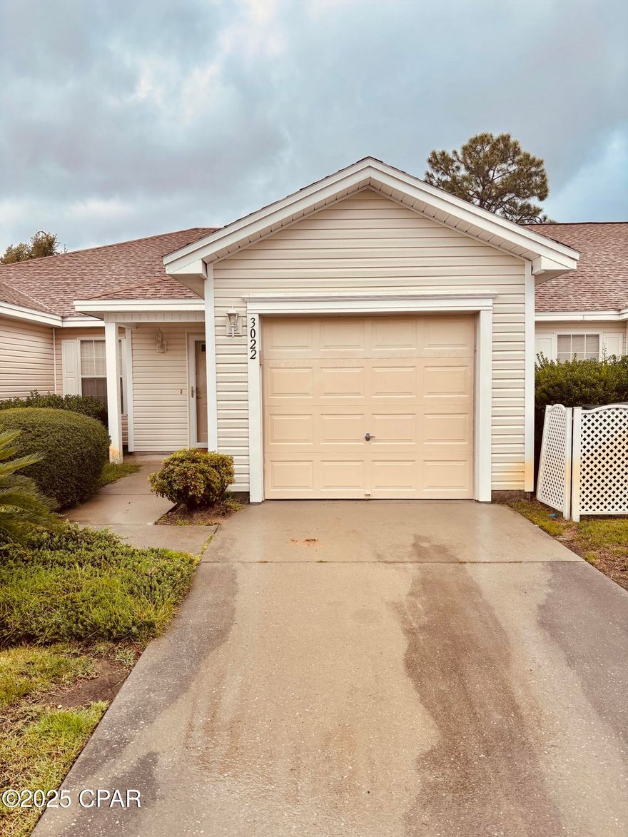 Very nice roomy 2bd 2ba townhome that is centrally located in the Lynn Haven area. Close to Mosley High School and Bay Haven Charter Academy. Access to community pool. Lawncare provided. One car garage. No pets allowed