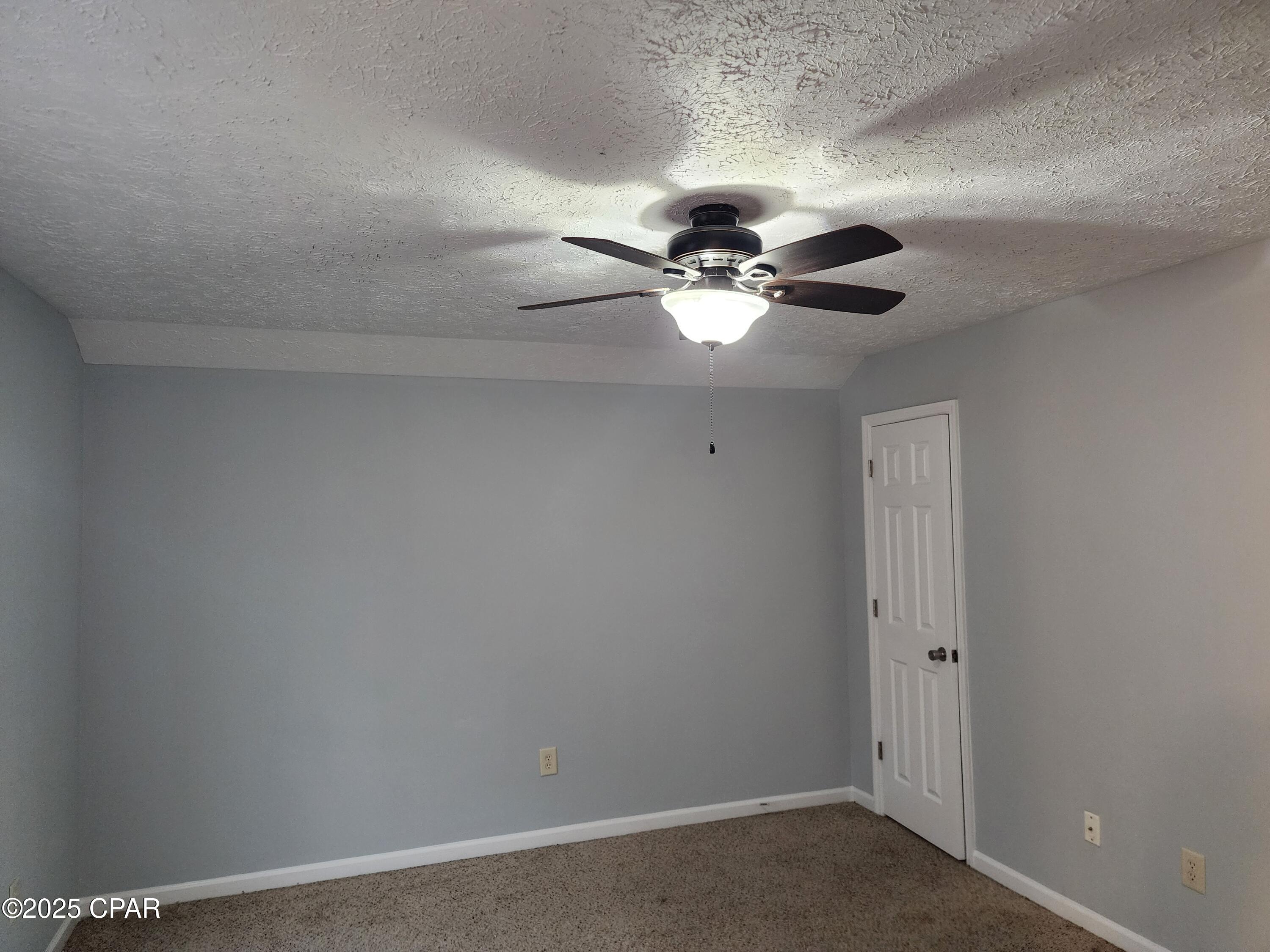 Palm Cove - Residential Lease