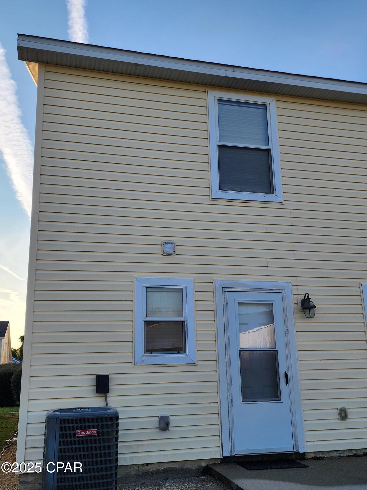 Palm Cove - Residential Lease