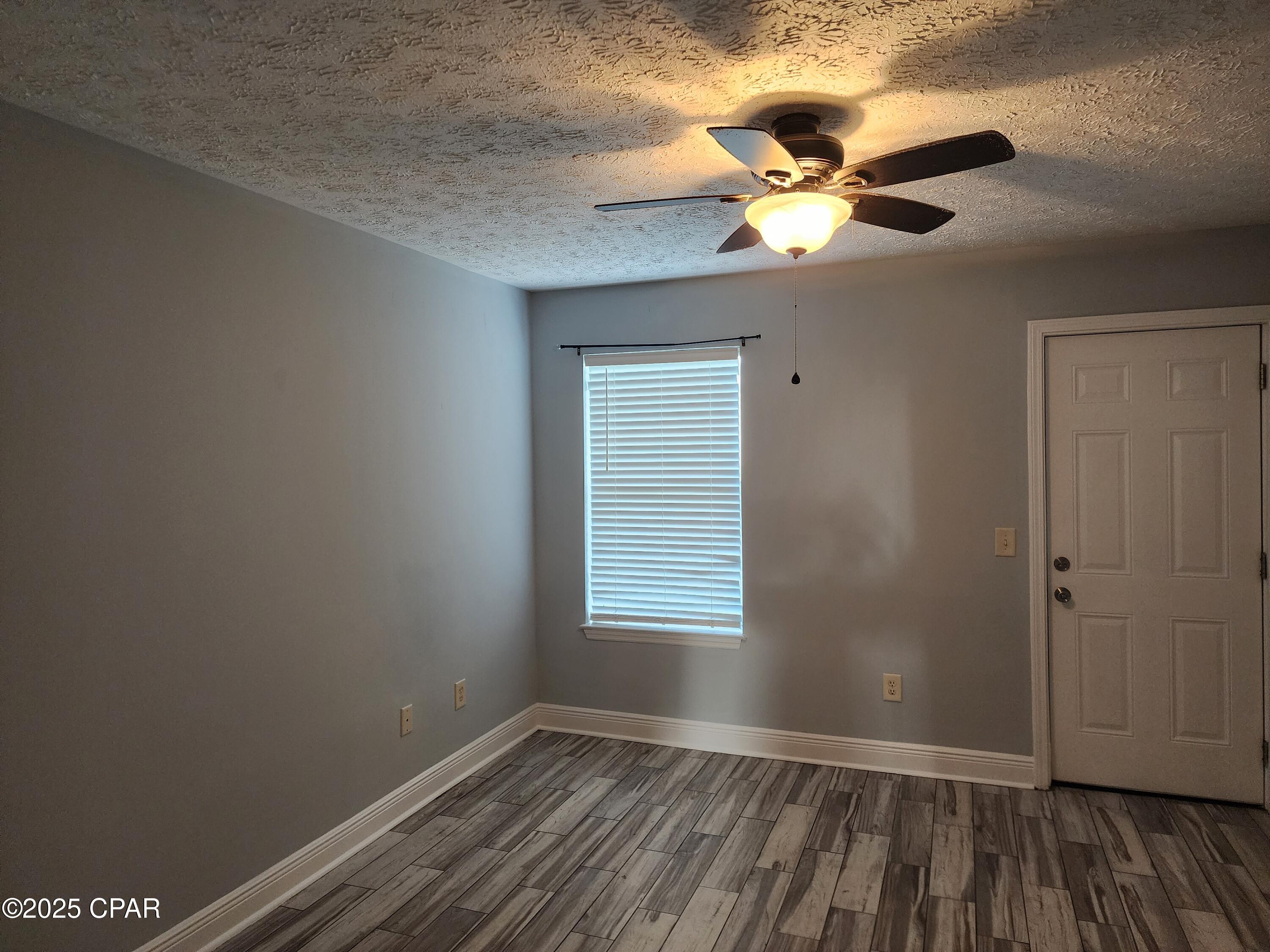 Palm Cove - Residential Lease