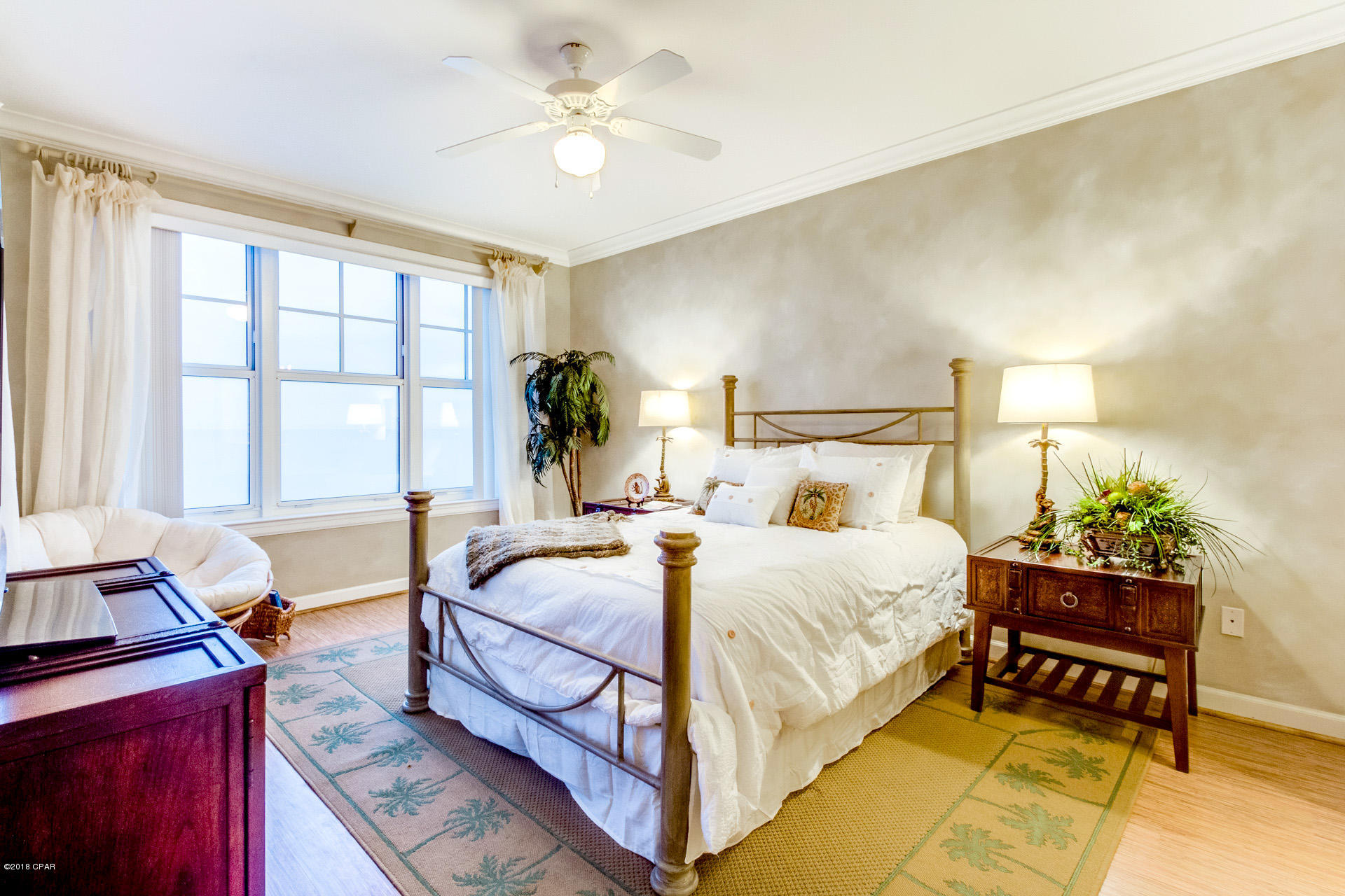 En Soleil Condo - Residential