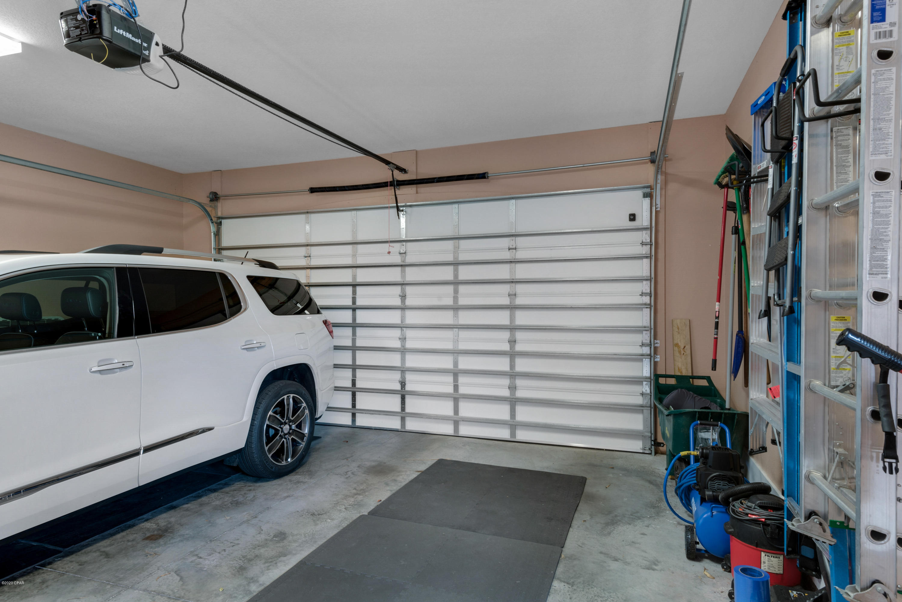 Lakes At Summer Breeze - Residential