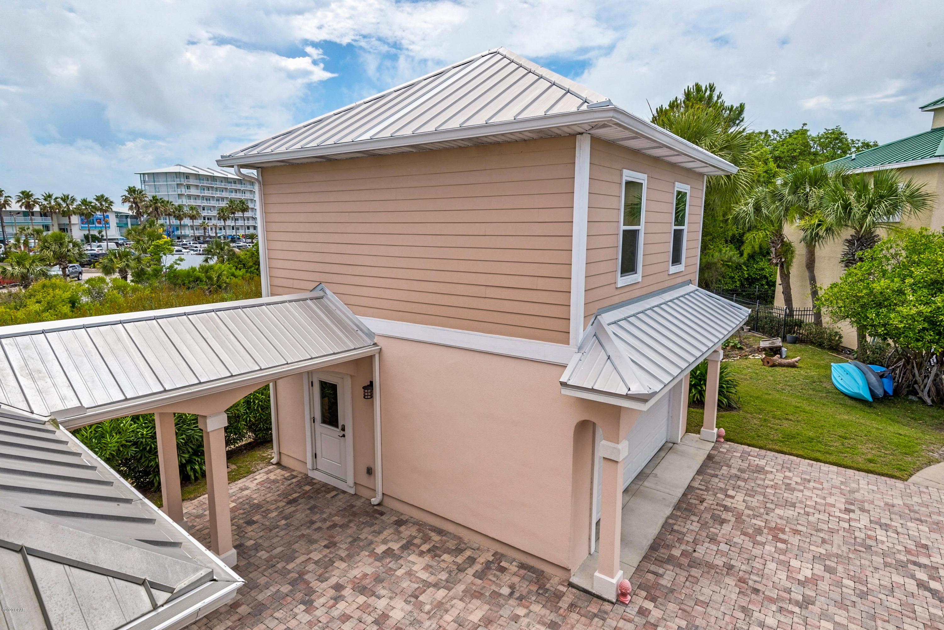 Lakes At Summer Breeze - Residential