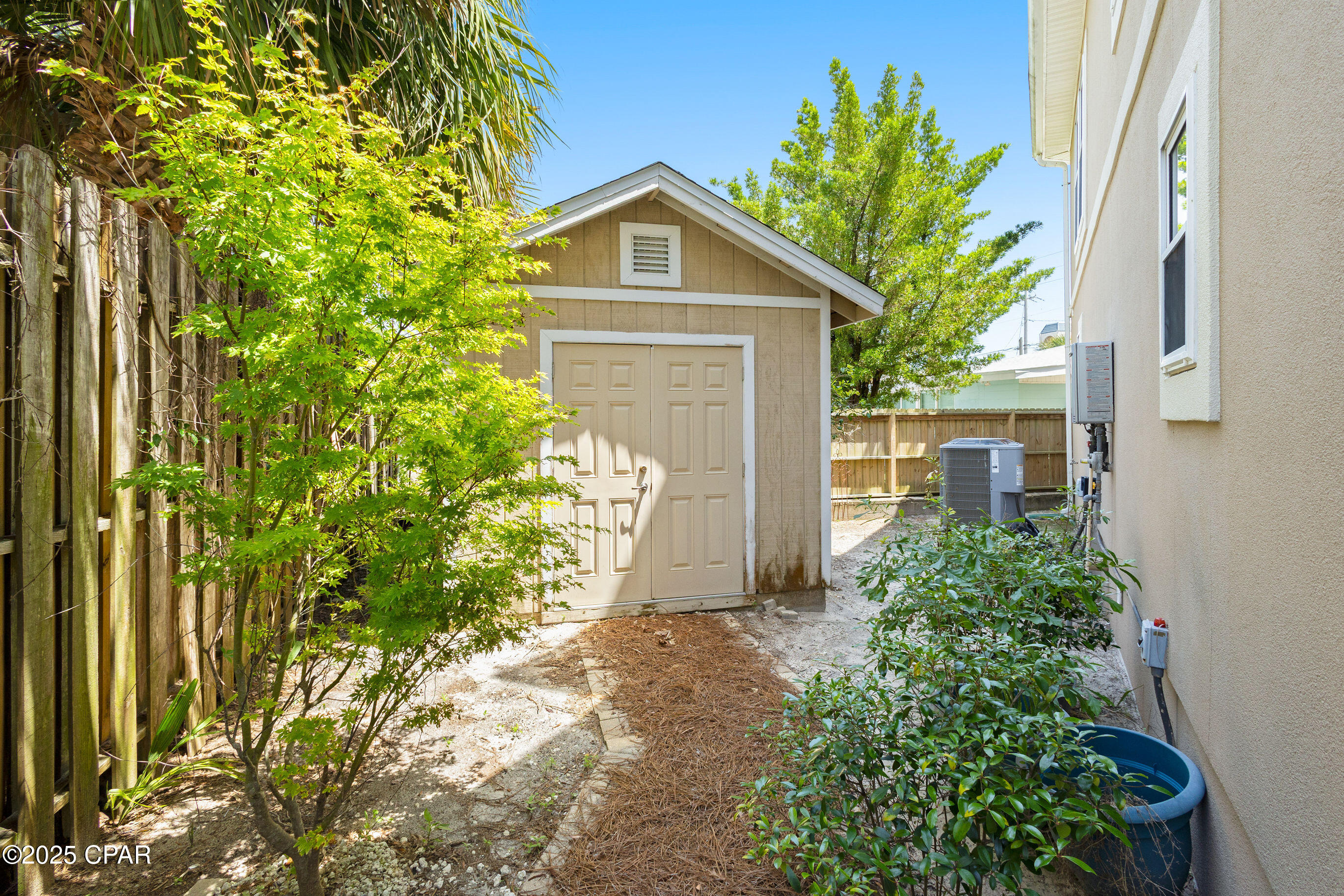 Kiska Beach - Residential